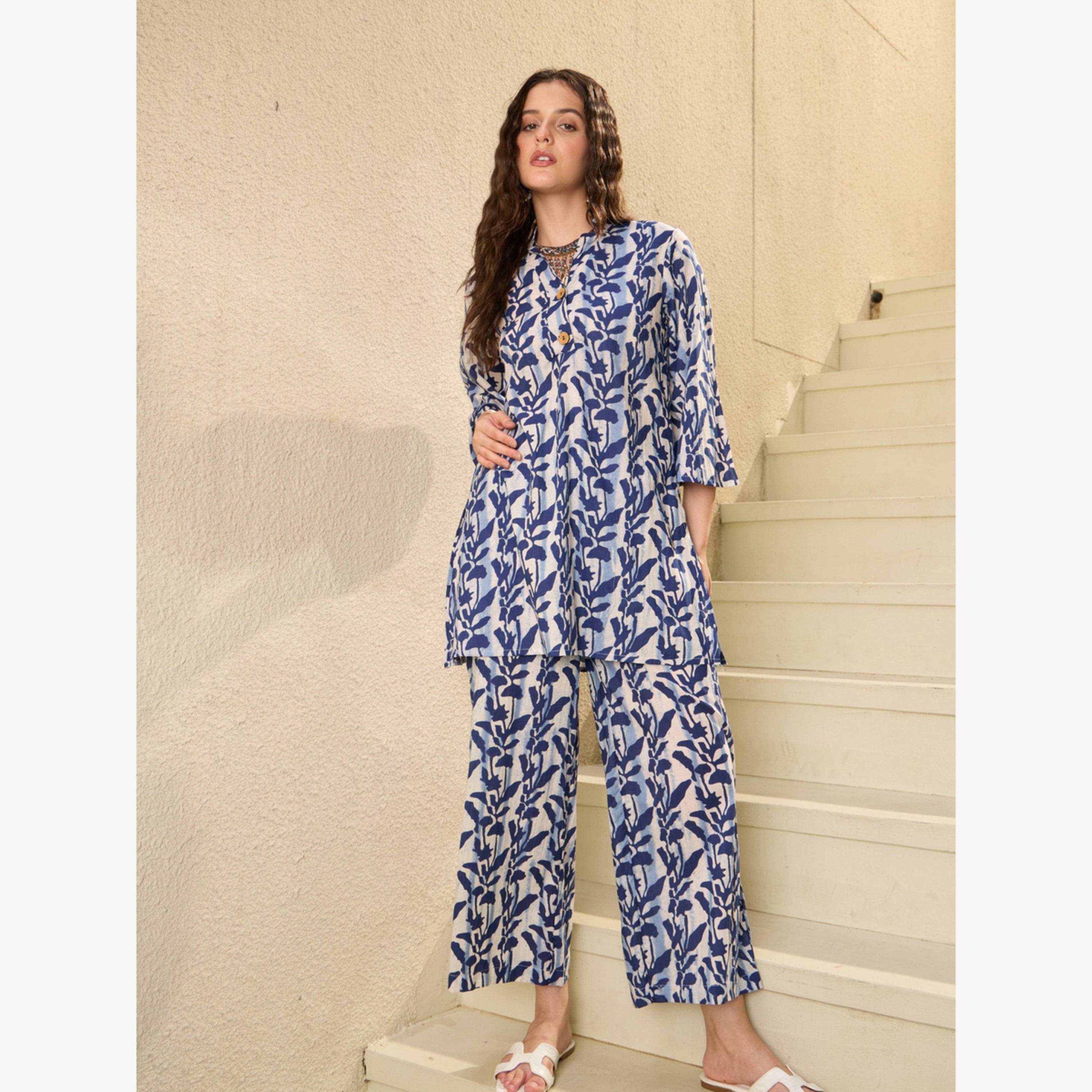 طقم منسق من بلوزة مع بنطال قطن خالص مطبوع-women-clothing-coordsets-image-4