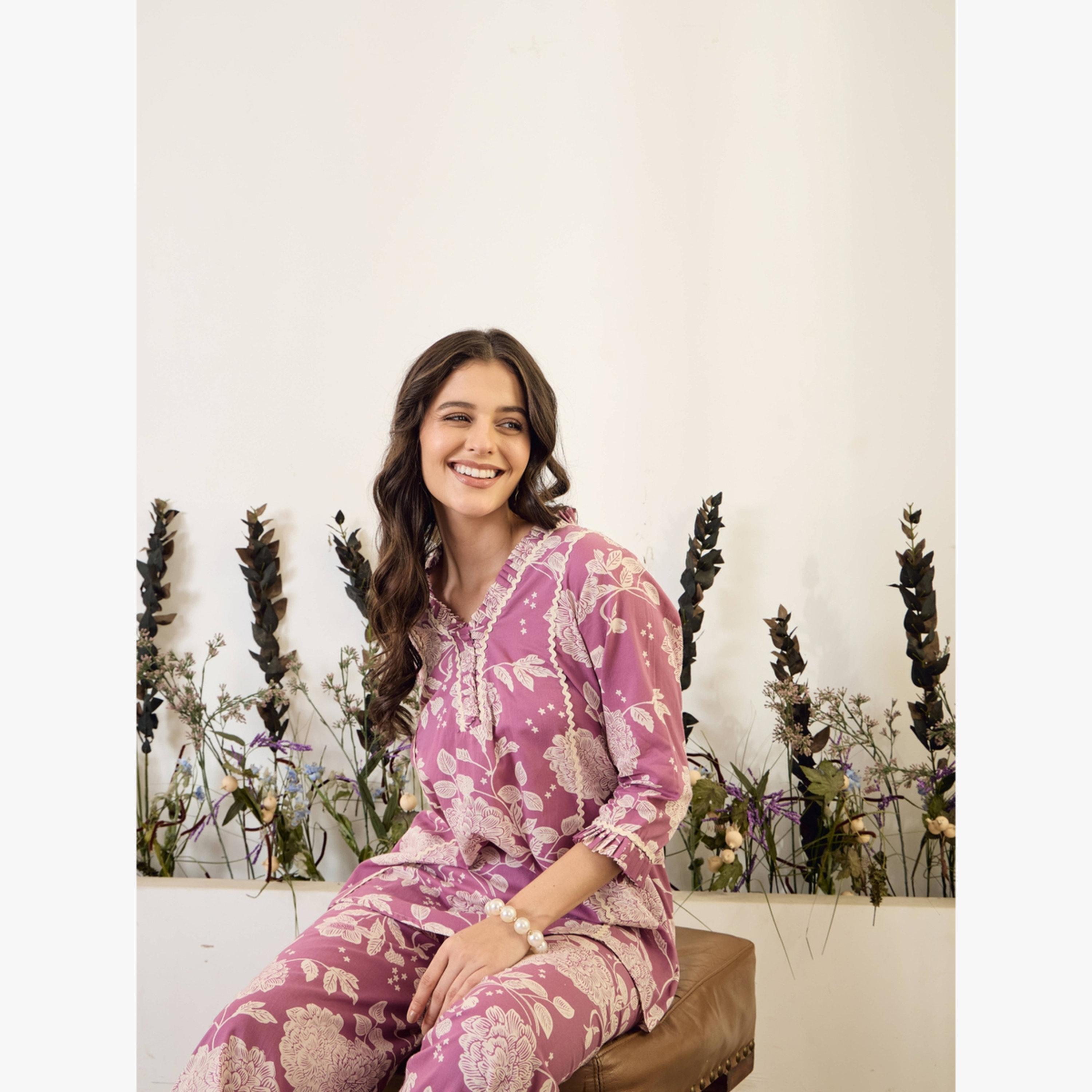 طقم منسق من بلوزة مع بنطال قطن خالص بطبعة زهور-women-clothing-coordsets-image-3
