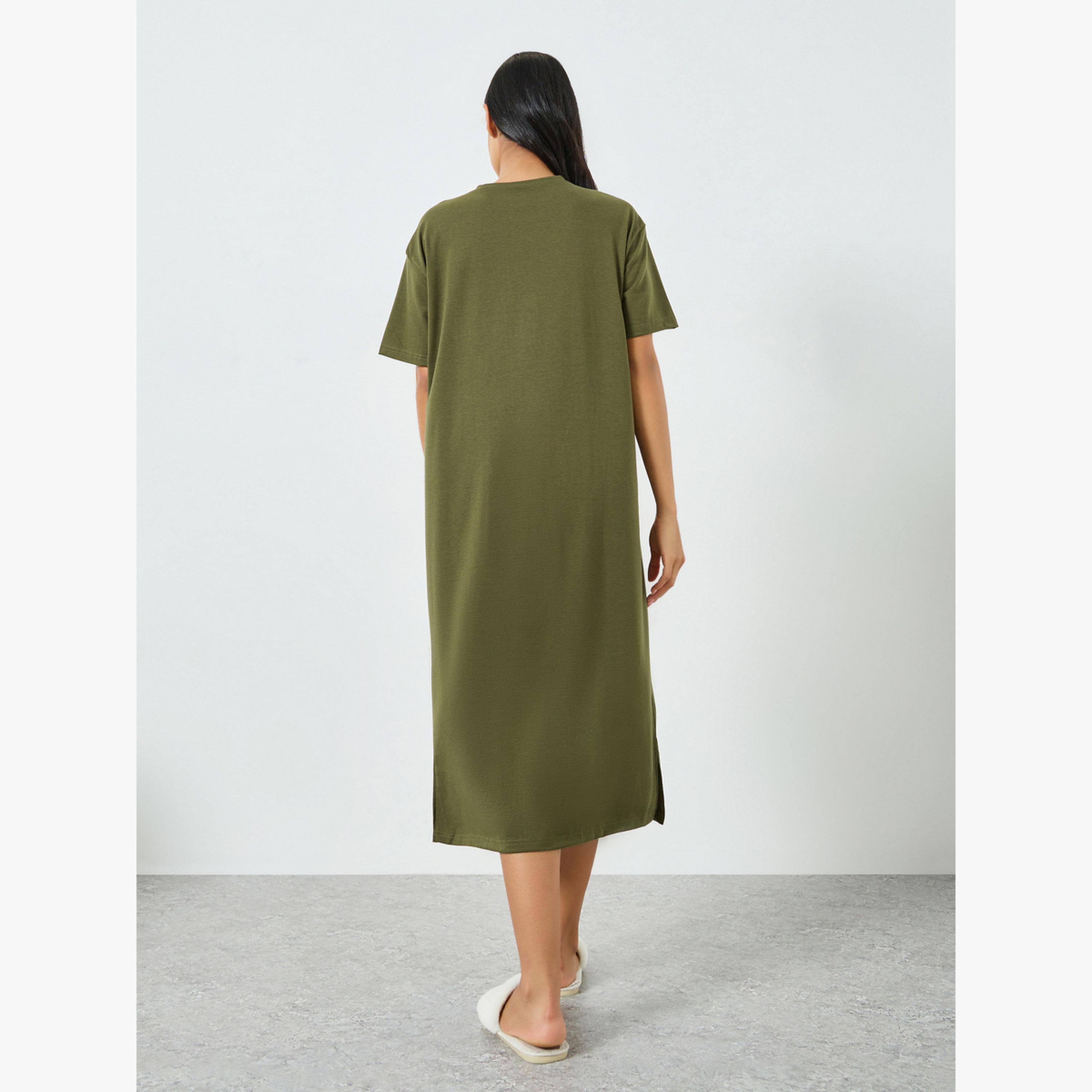 تيشيرت نوم بطبعة غرافيك-women-clothing-nightwear-nighties-image-3