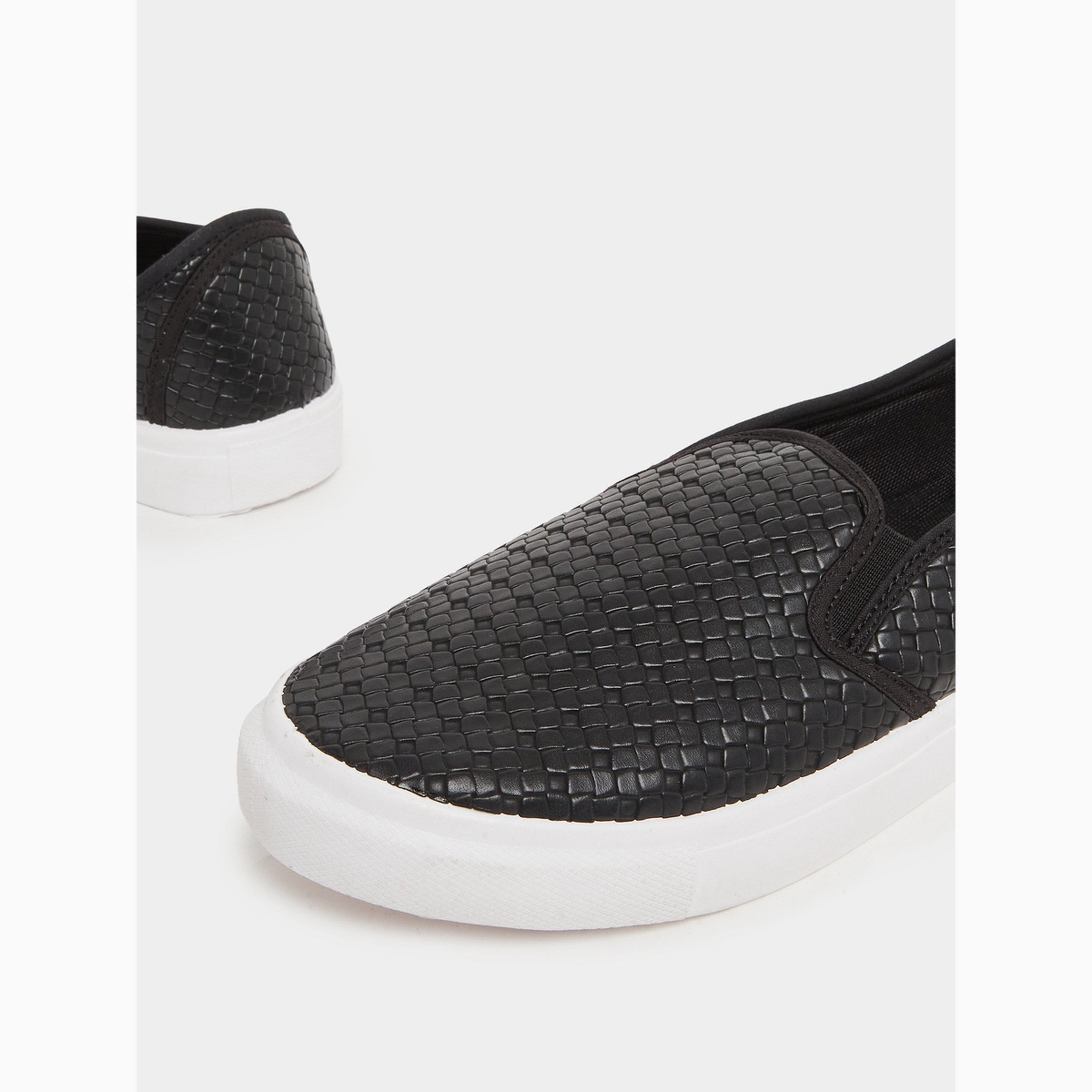 Styli Men Black Textured Slip-On Shoes-men-shoes-sneakers-image-4