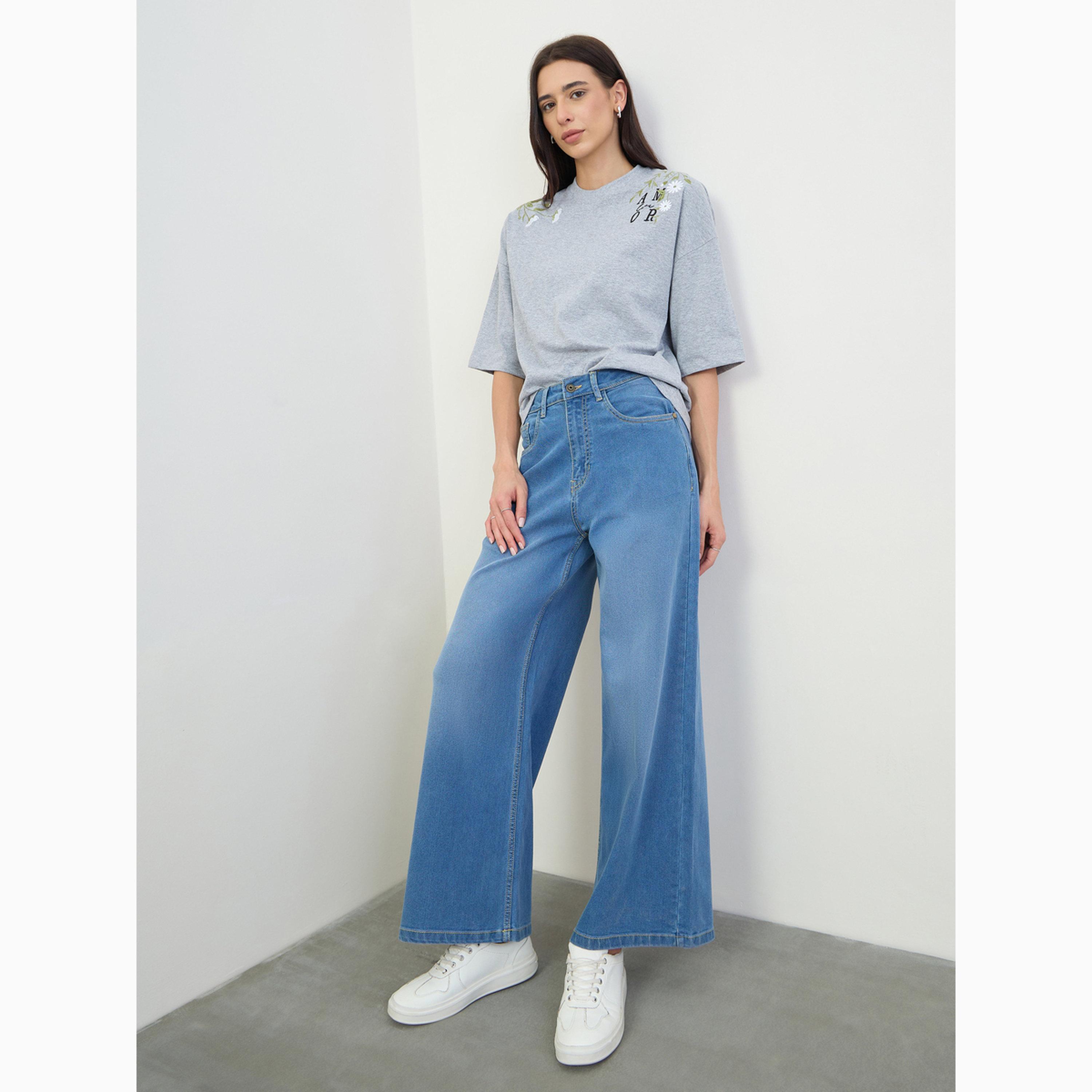 بنطال جينز مرن وبأرجل واسعة ومظهر باهت للنساء-women-clothing-bottoms-jeans-image-2