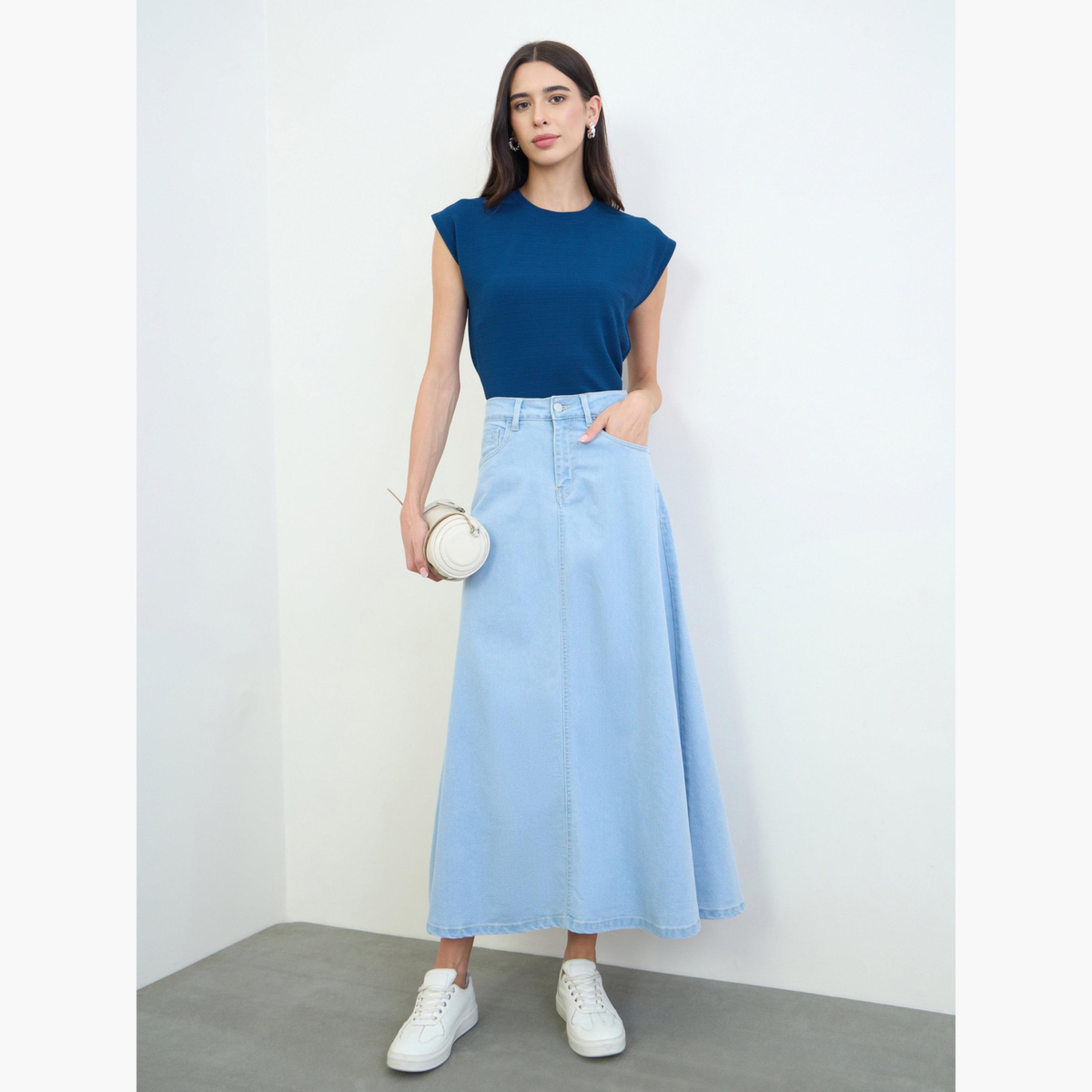 ستايلي - تنورة طويلة من الدنيم الأزرق الفاتح تصميم A-women-clothing-bottoms-skirts-image-2