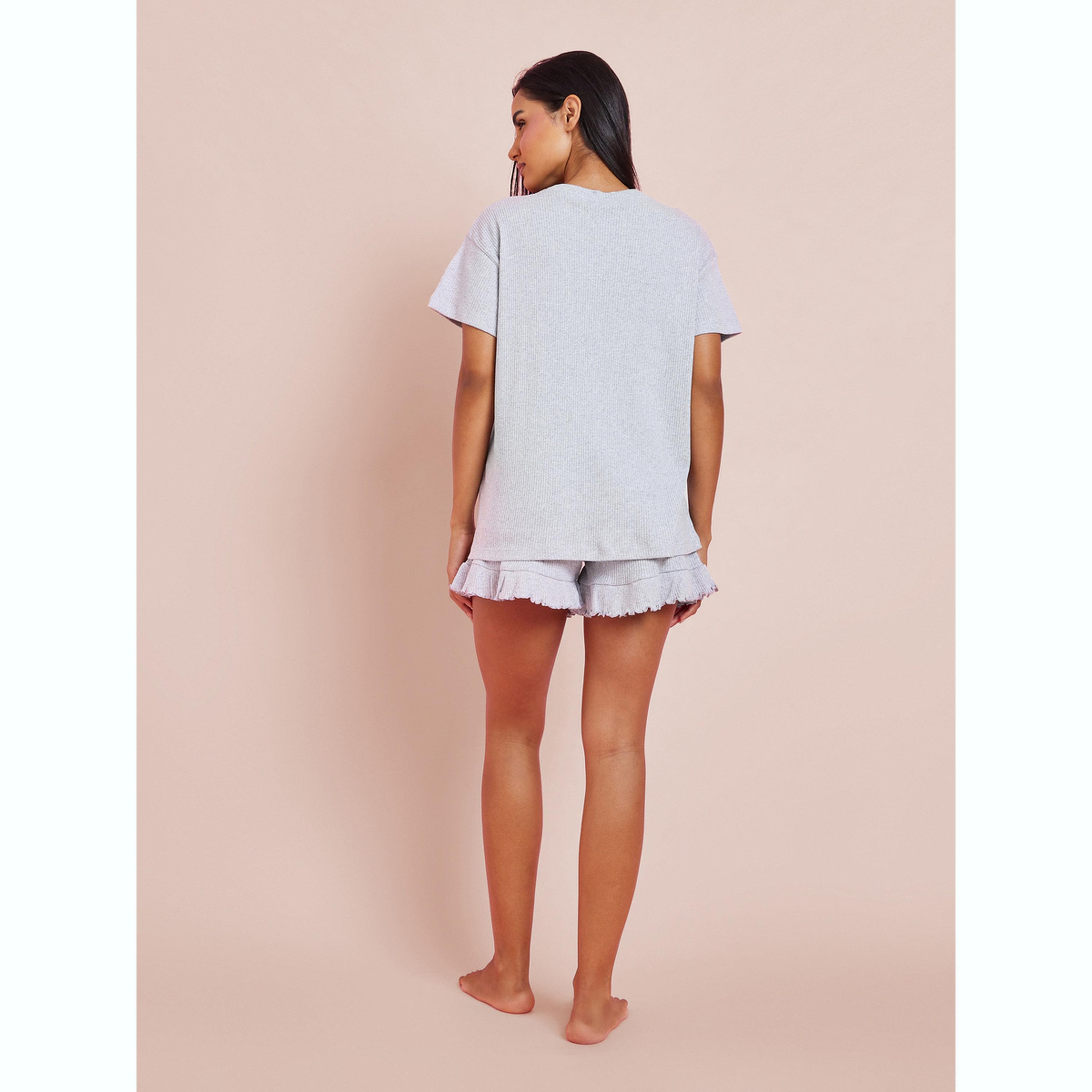 طقم قطني رمادي مضلع تيشيرت بأكتاف منسدلة وشورت بحافة مكشكشة-women-clothing-nightwear-pyjamas-shortsets-image-3