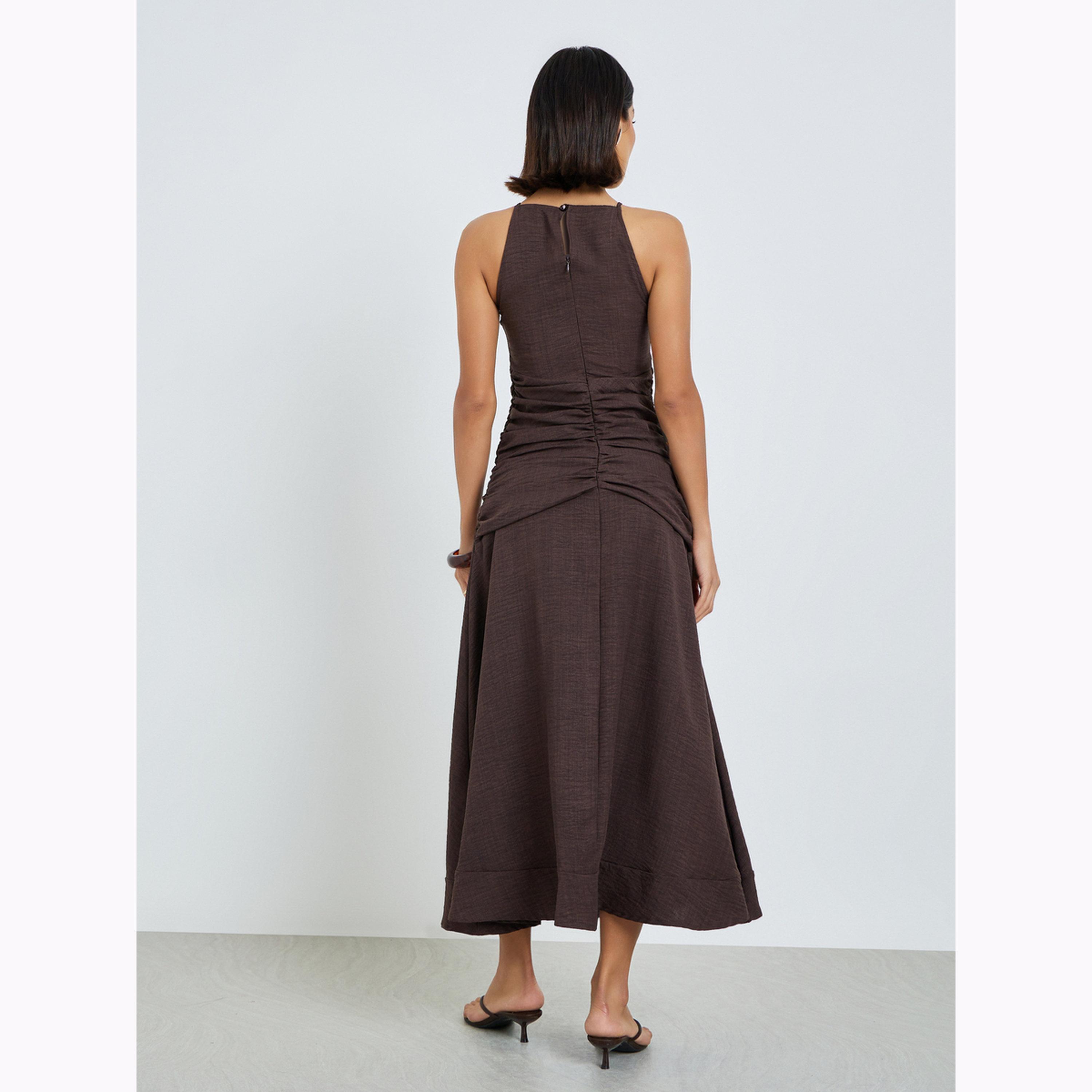 Styli Brown Plain Sleeveless Maxi Sheath Dress-women-clothing-dresses-image-4