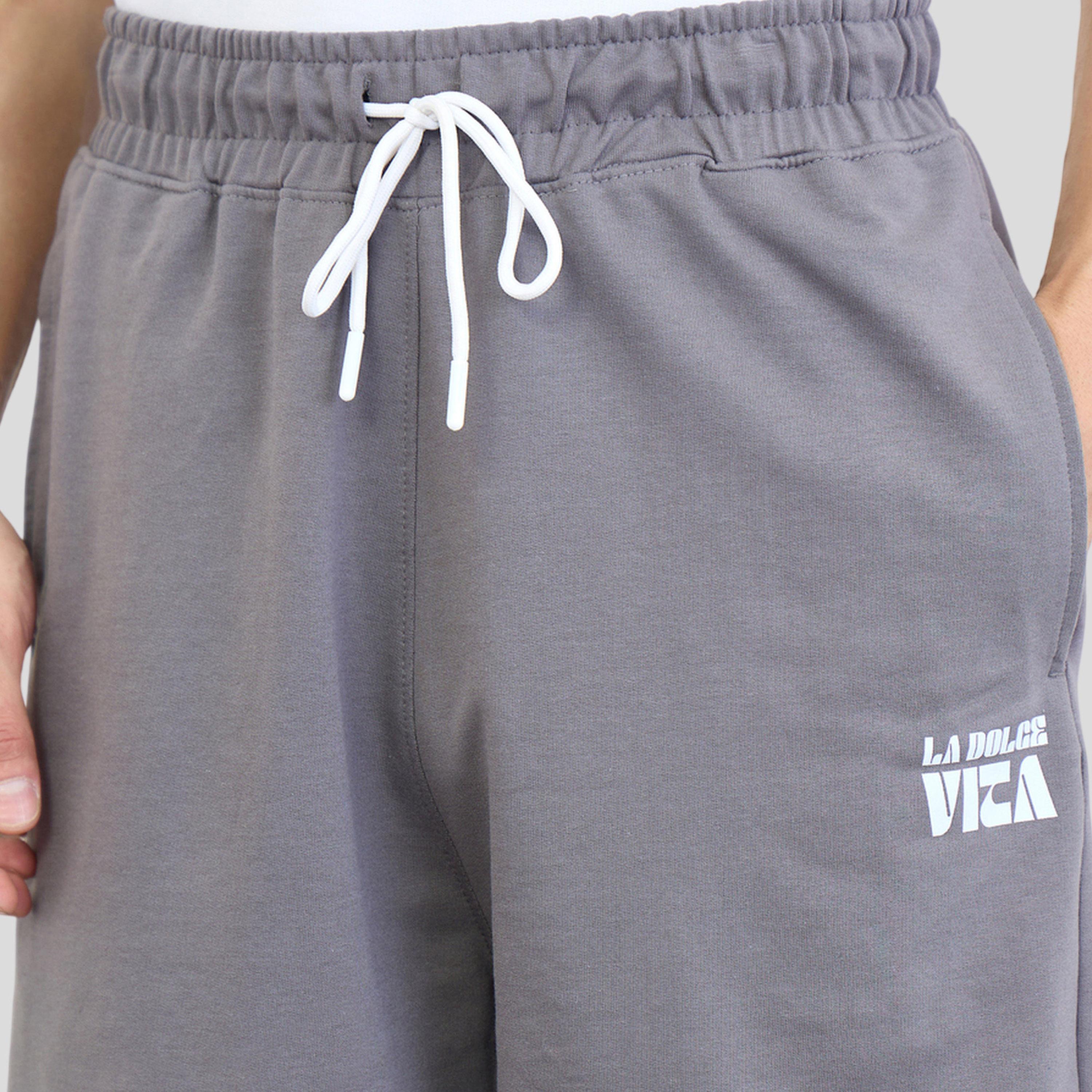 مجموعة من شورت وتيشيرت بقصة مريحة-men-clothing-coordsets-image-5