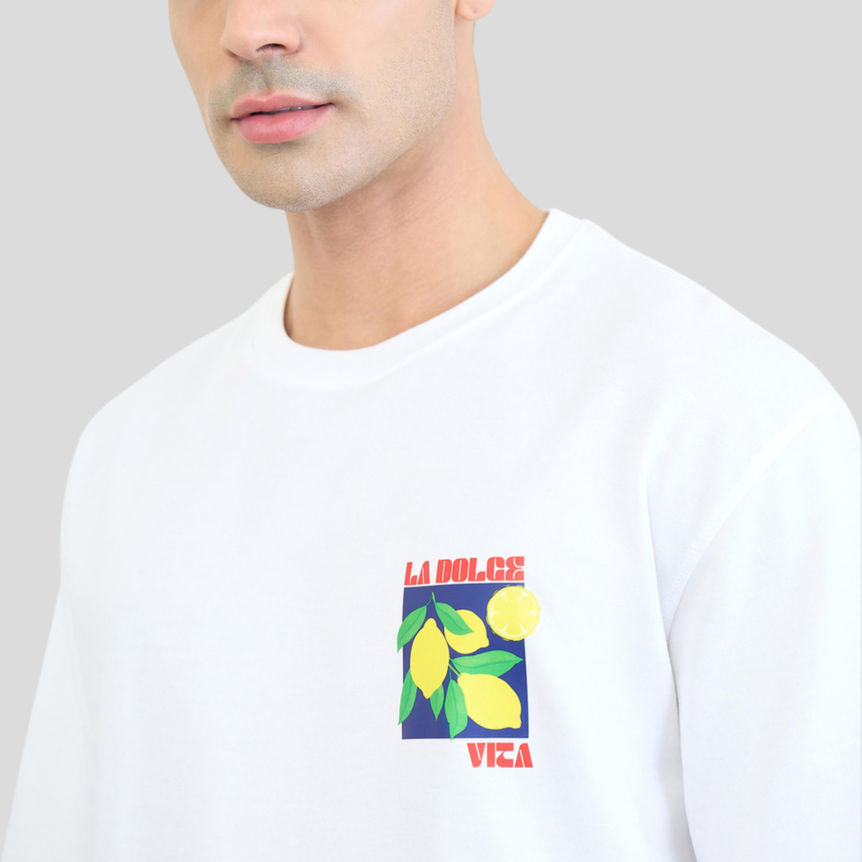 مجموعة من شورت وتيشيرت بقصة مريحة-men-clothing-coordsets-image-6