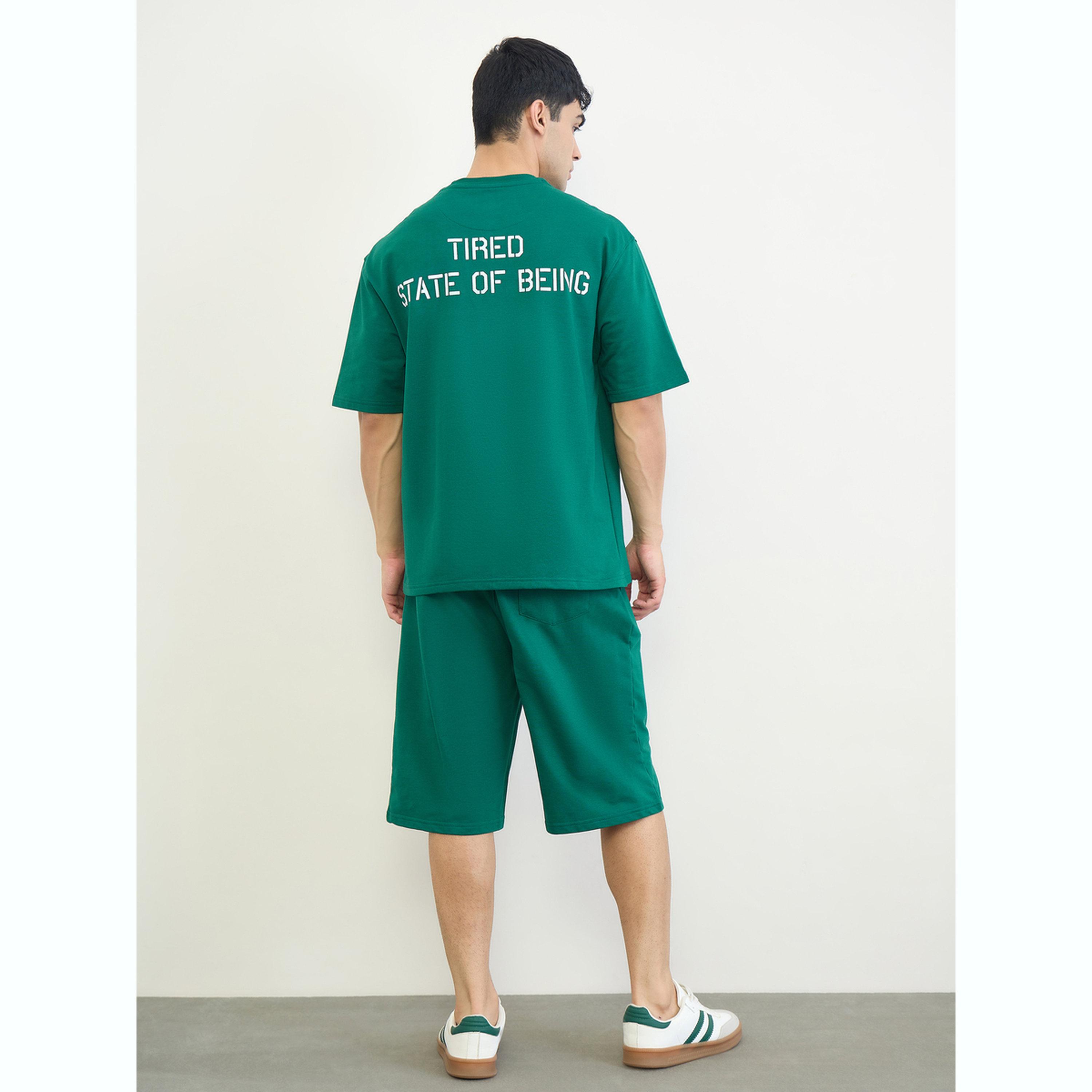 مجموعة من شورت وتيشيرت بقصة مريحة وطبعة شعار-men-clothing-coordsets-image-4