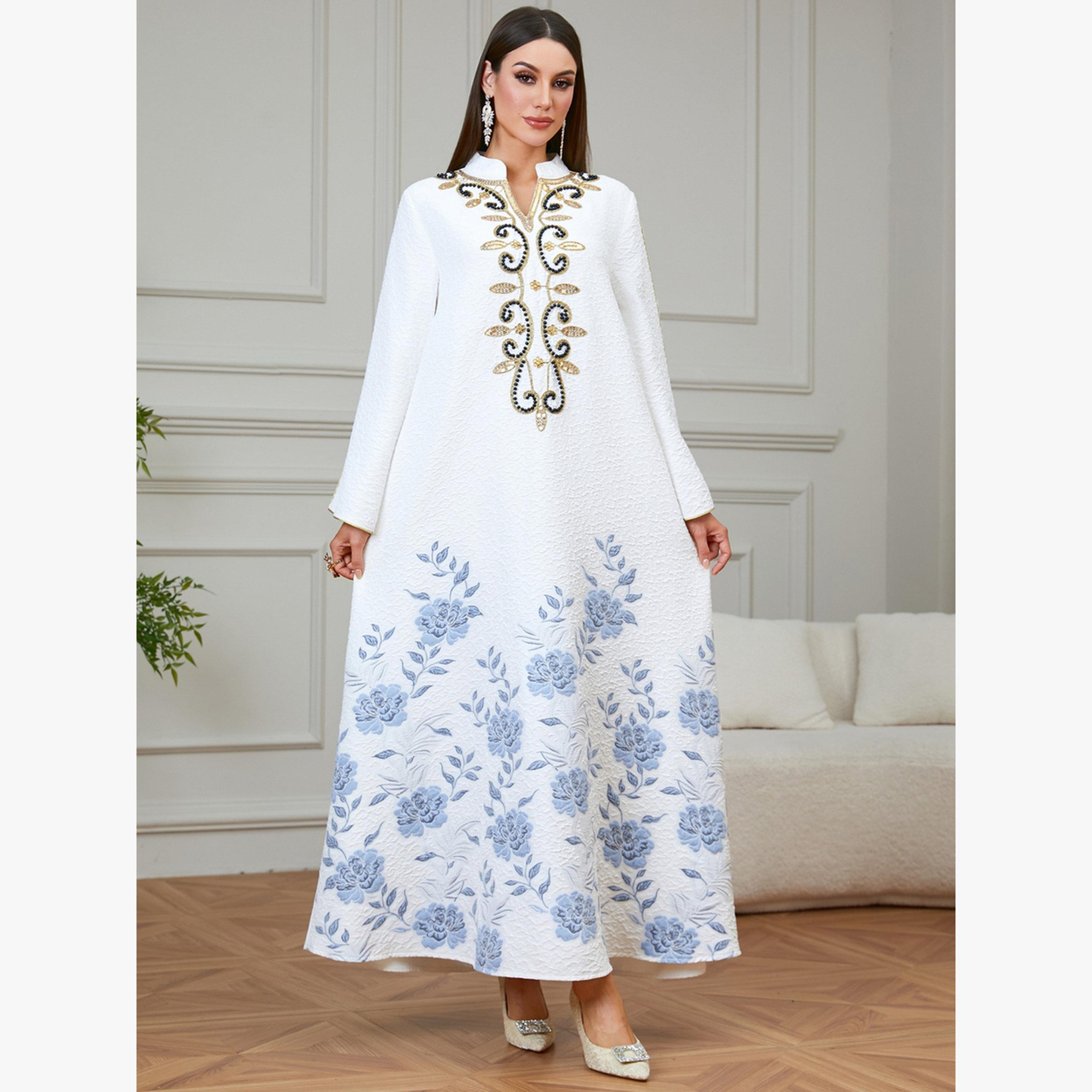 جلابية بملمس بارز وياقة مزينة-women-arabicclothing-jalabiyas-image-3