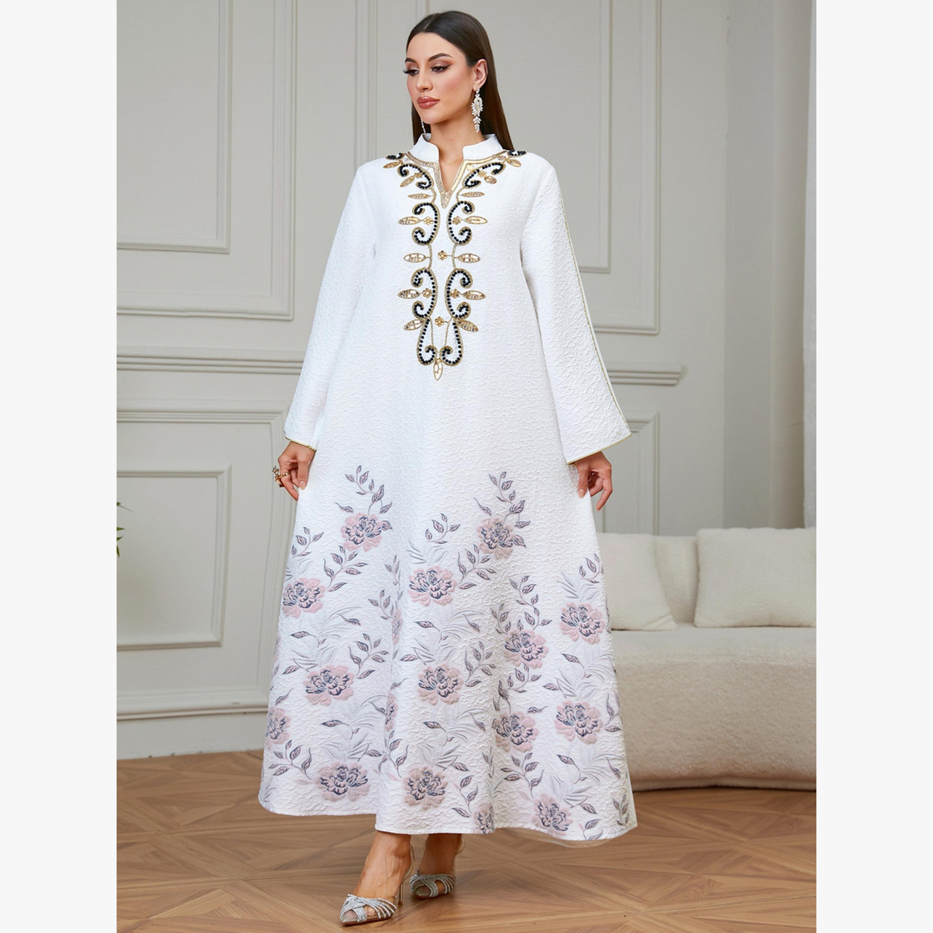 جلابية بملمس بارز وياقة مزينة-women-arabicclothing-jalabiyas-image-2