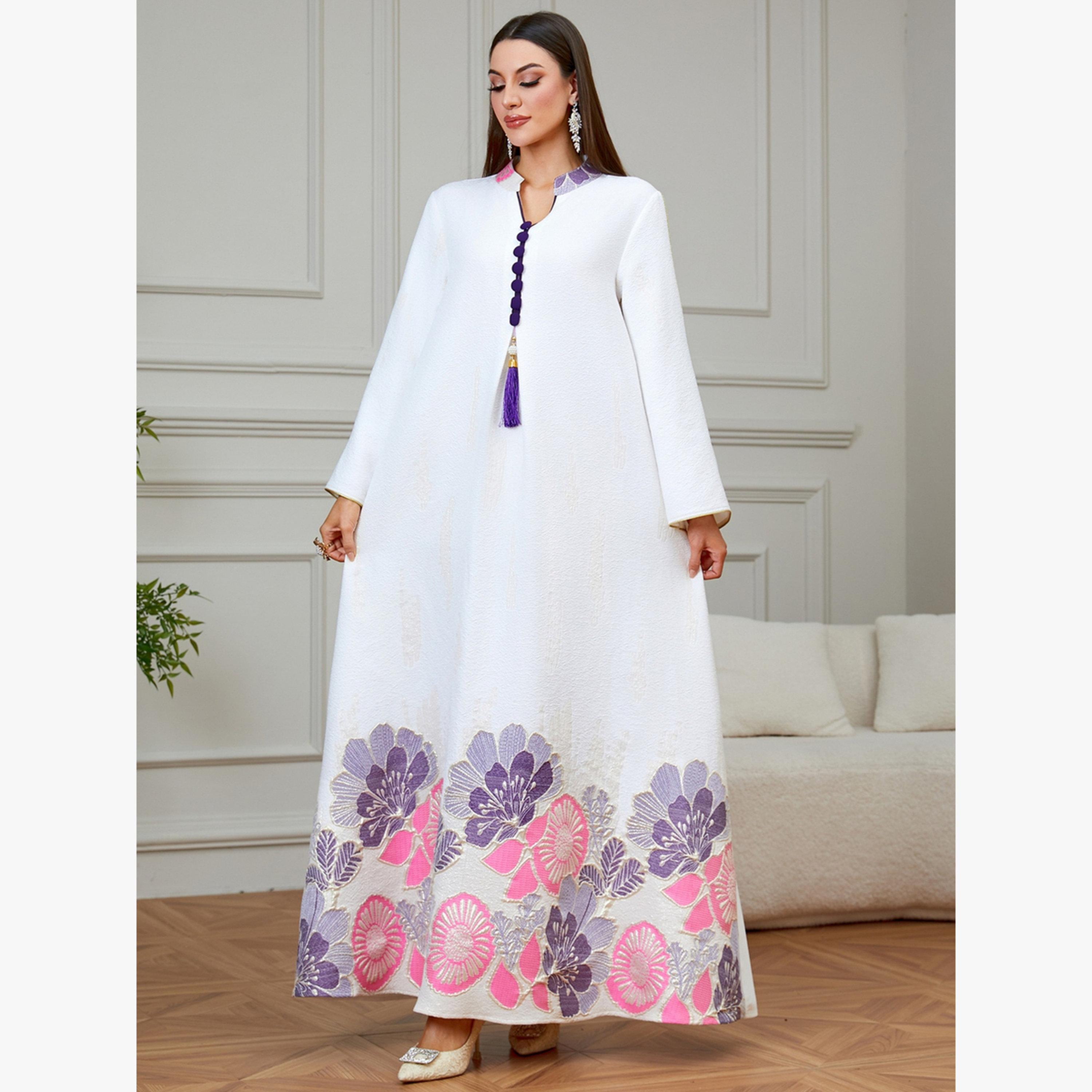 جلابية بملمس بارز وتفاصيل شرابات أزهار-women-arabicclothing-jalabiyas-image-3