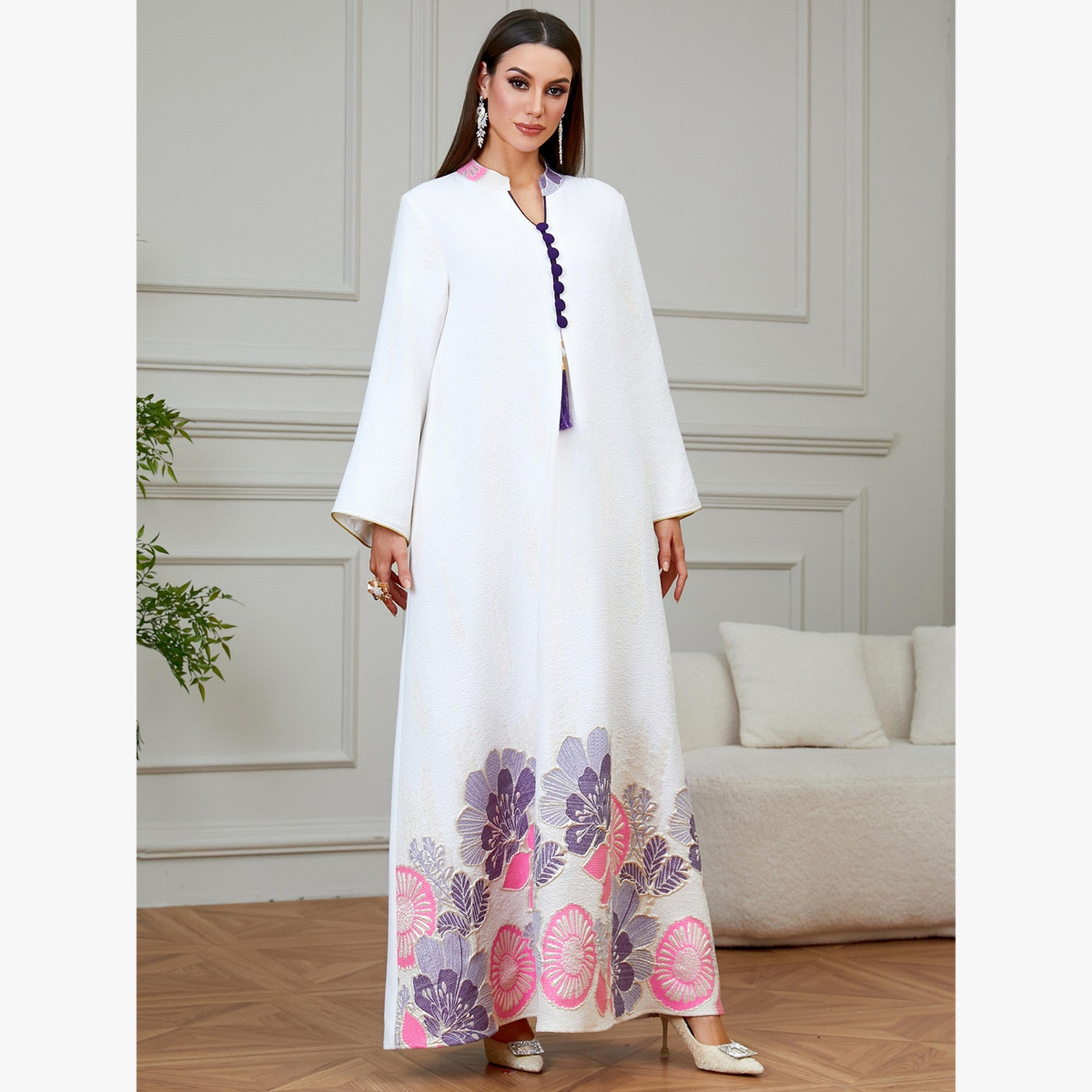 جلابية بملمس بارز وتفاصيل شرابات أزهار-women-arabicclothing-jalabiyas-image-6