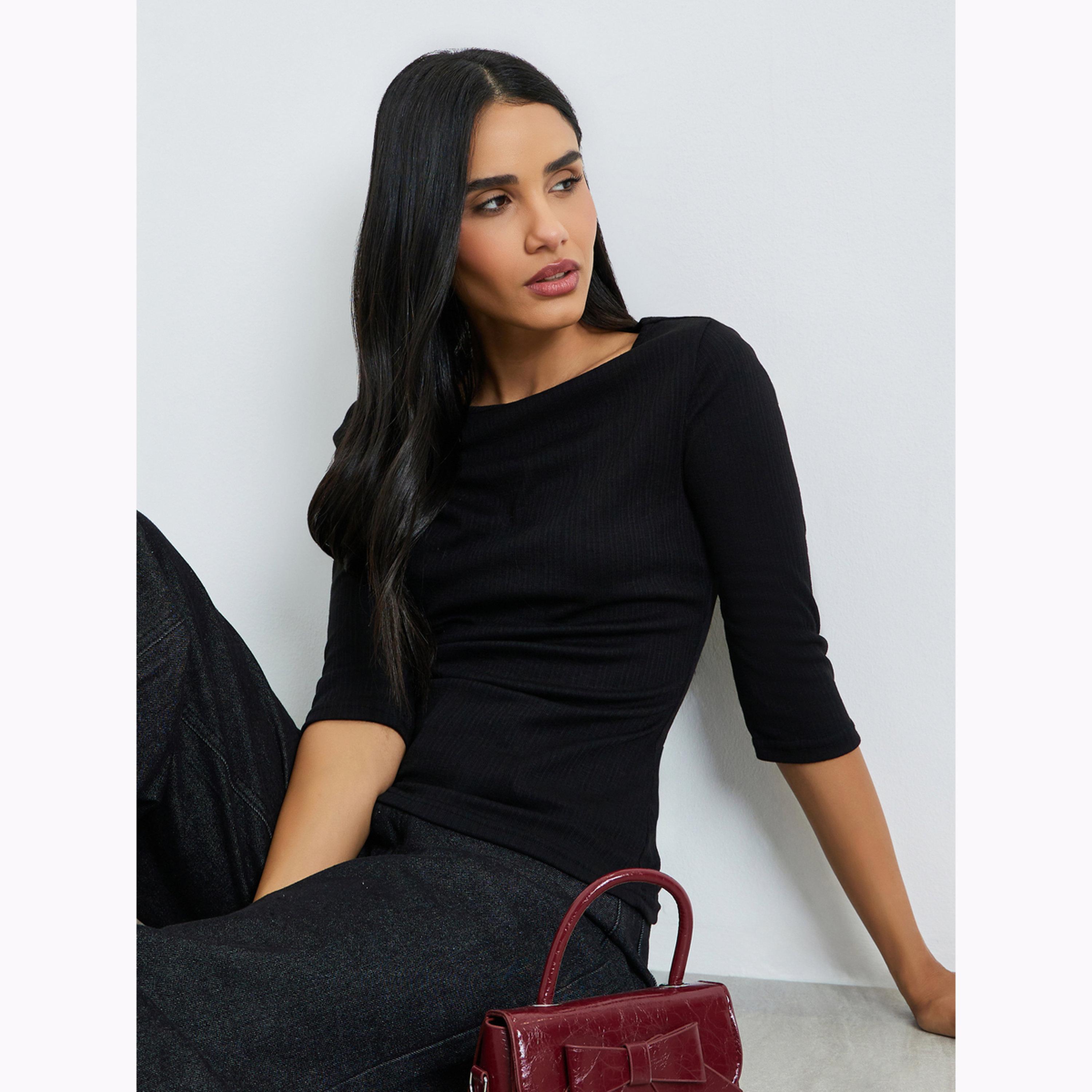 بلوزة محبوكة بياقة قارب وتفاصيل بارزة الملمس-women-clothing-shirtsandblouses-blouses-image-3
