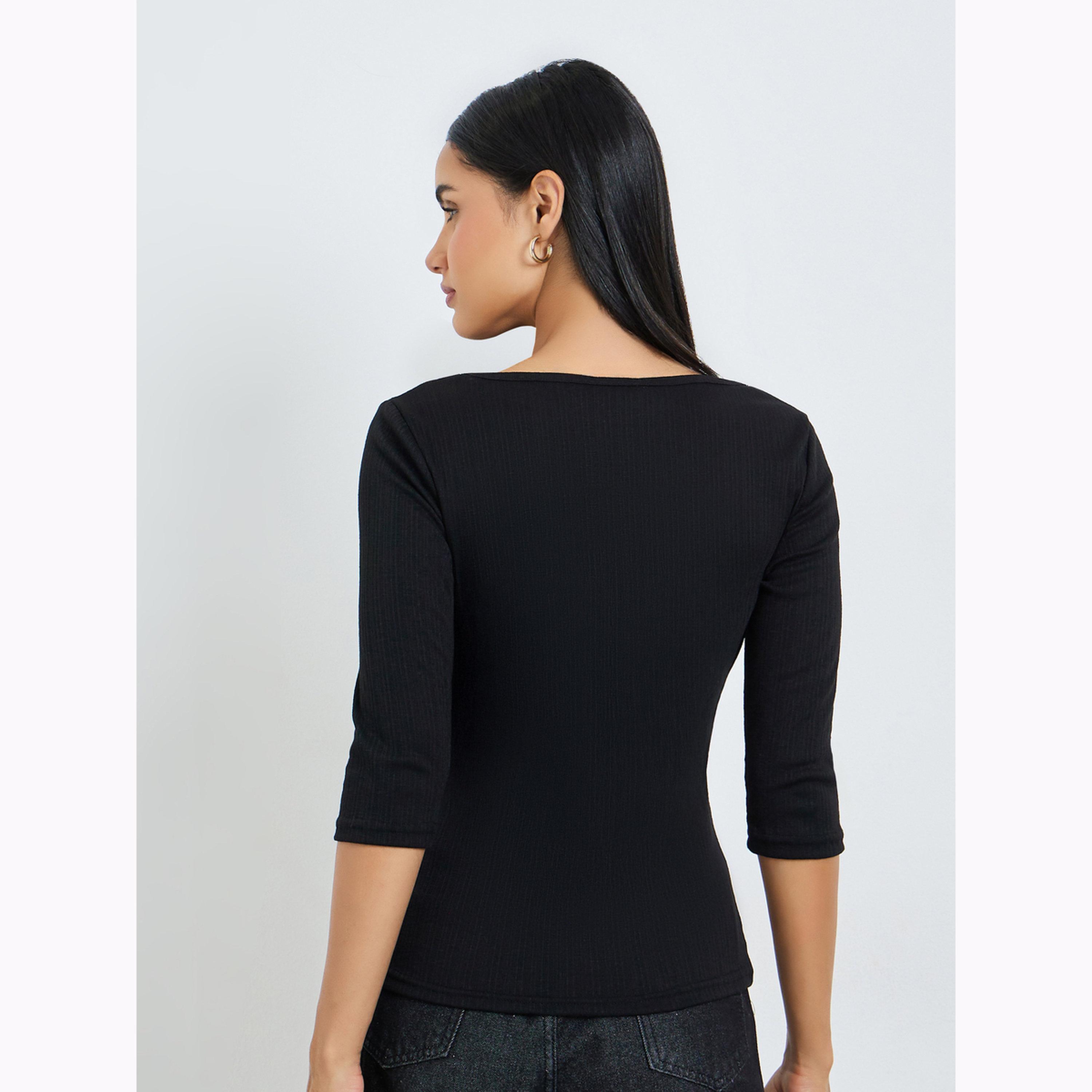 بلوزة محبوكة بياقة قارب وتفاصيل بارزة الملمس-women-clothing-shirtsandblouses-blouses-image-4