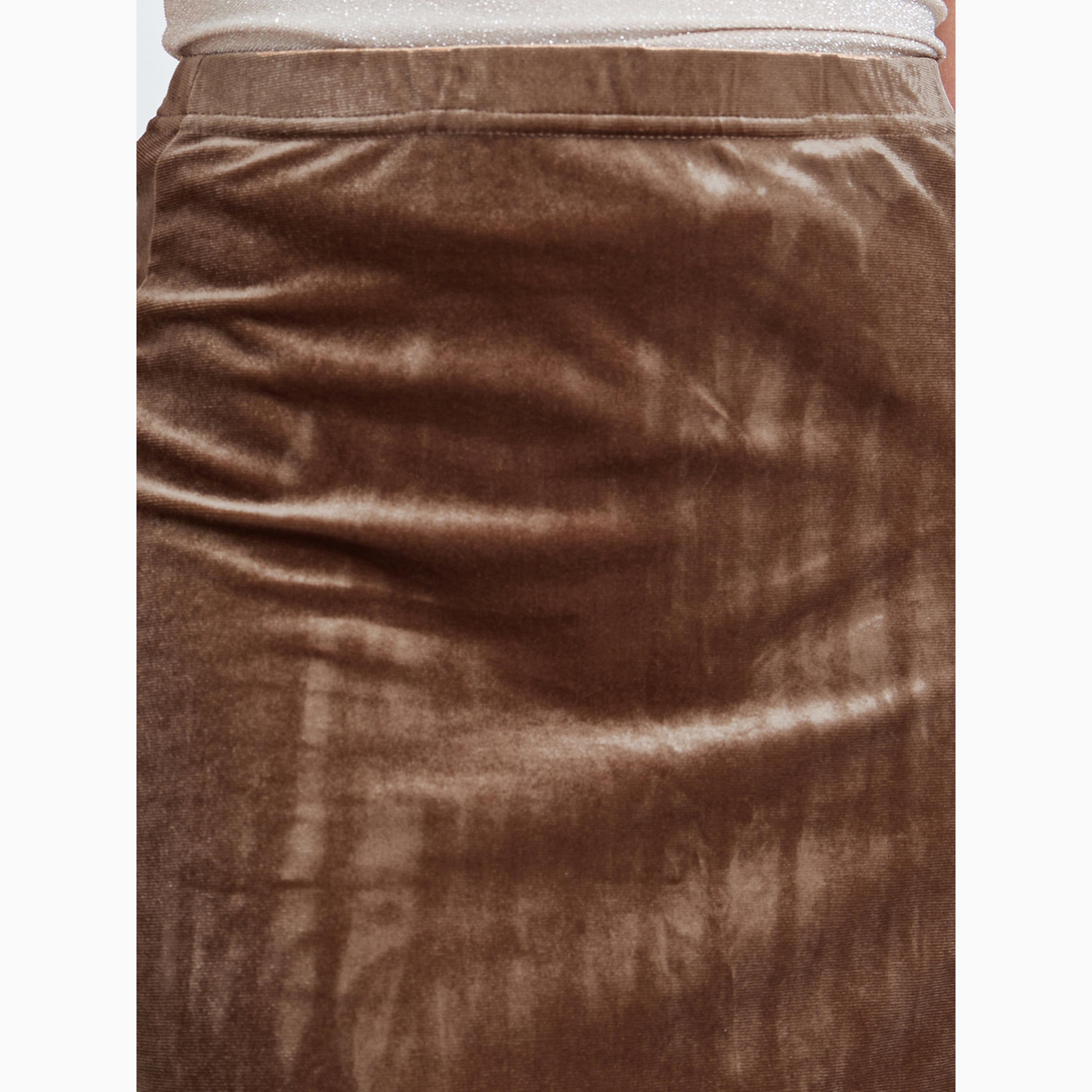 تنورة ميدي ضيقة بمظهر مخملي-women-clothing-bottoms-skirts-image-3