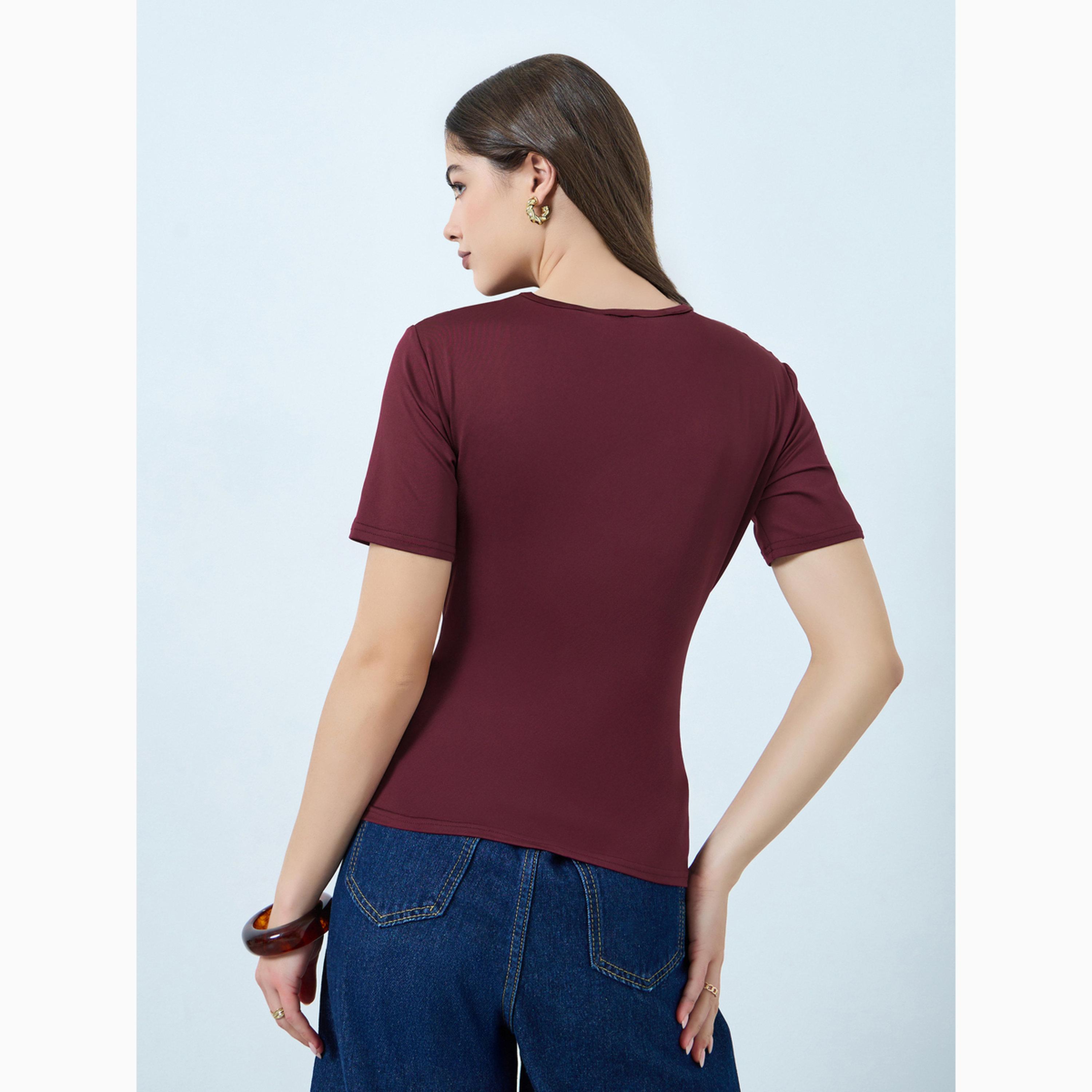 Styli Burgundy Asymmetric Hem Knitted Top-women-clothing-tshirts-image-5