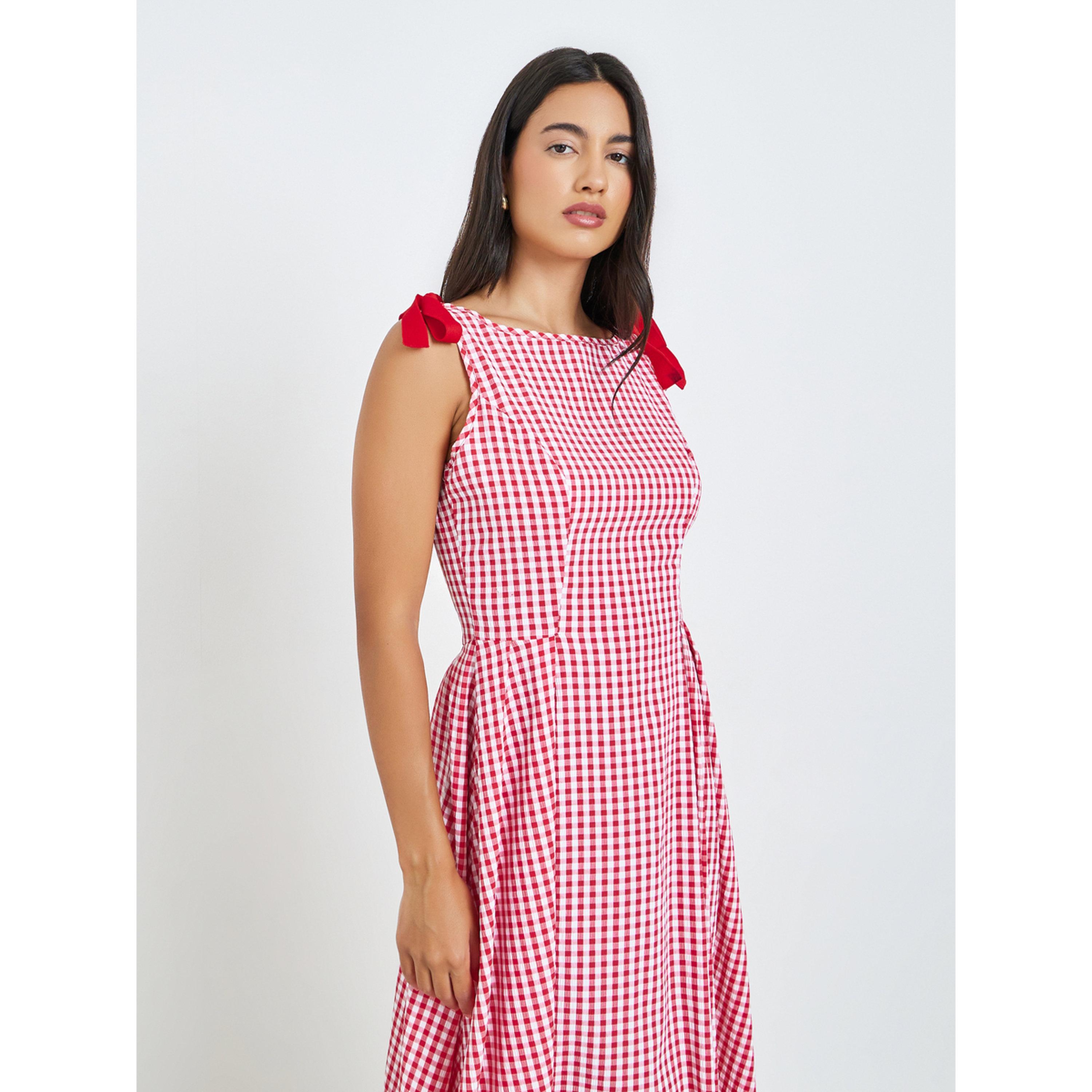 فستان ميدي بنمط مربعات وتفاصيل فيونكة-women-clothing-dresses-image-3