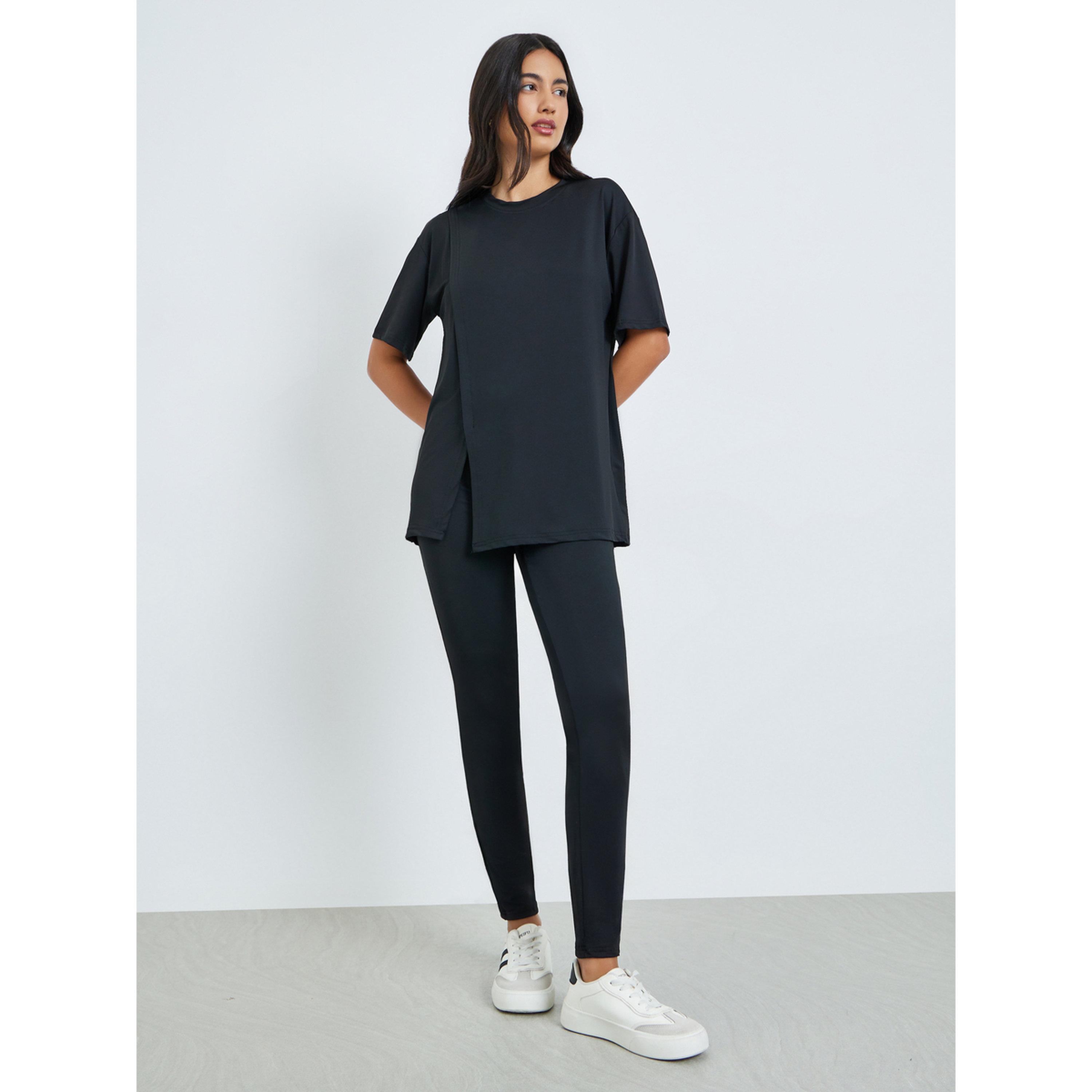 مجموعة من ليقنز وتيشيرت بقصة واسعة-women-clothing-coordsets-image-1