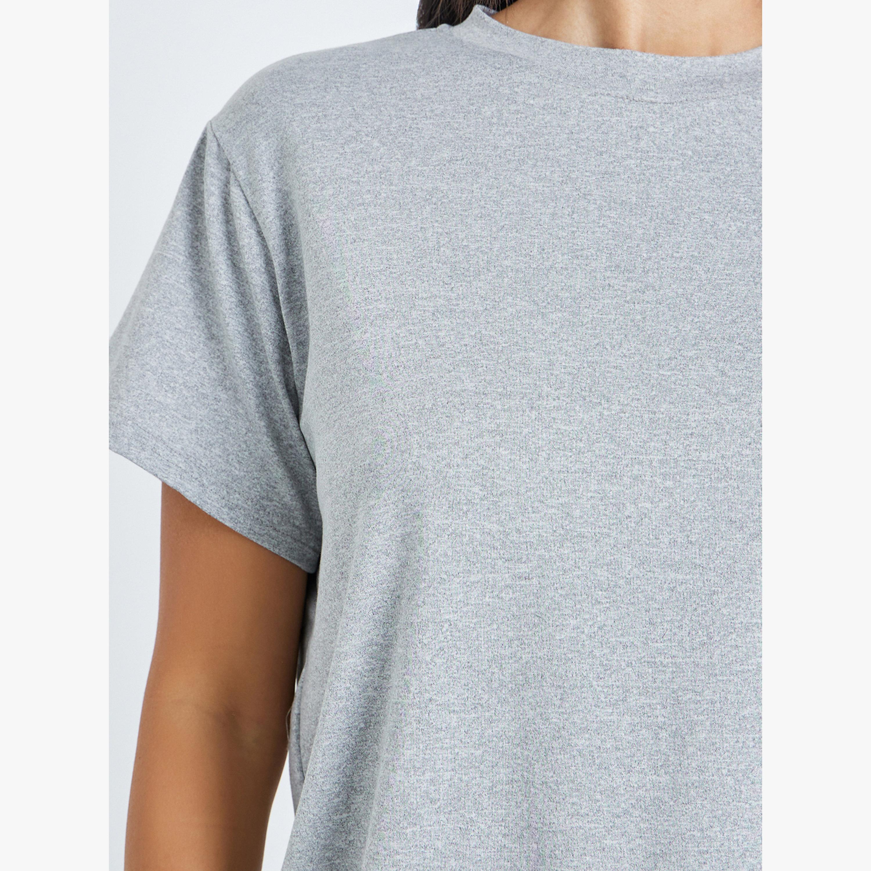 تيشيرت بياقة دائرية بطبعة جرافيك أزهار-women-clothing-tshirts-image-5
