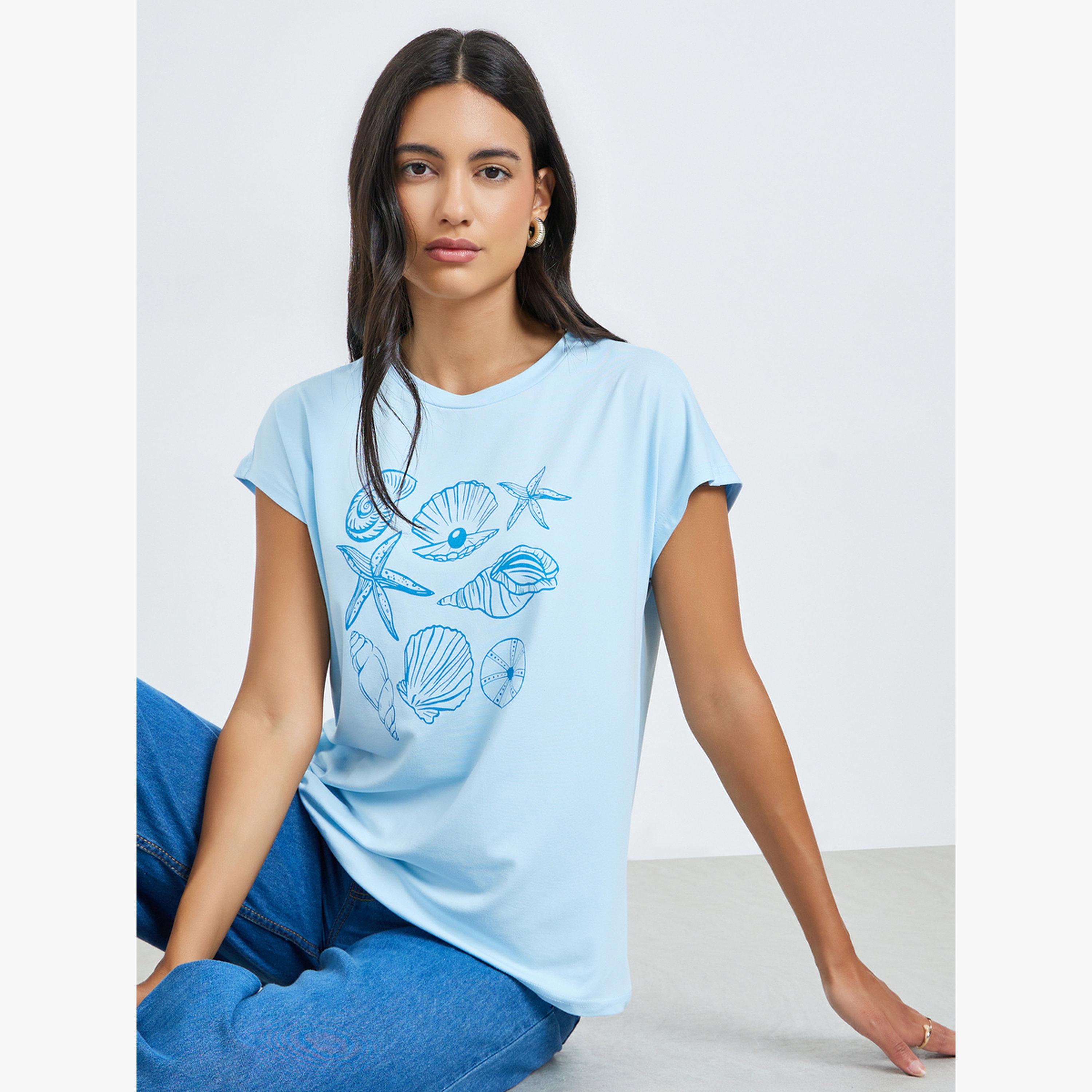 تيشيرت بطبعة صدفة جرافيك-women-clothing-tshirts-image-3