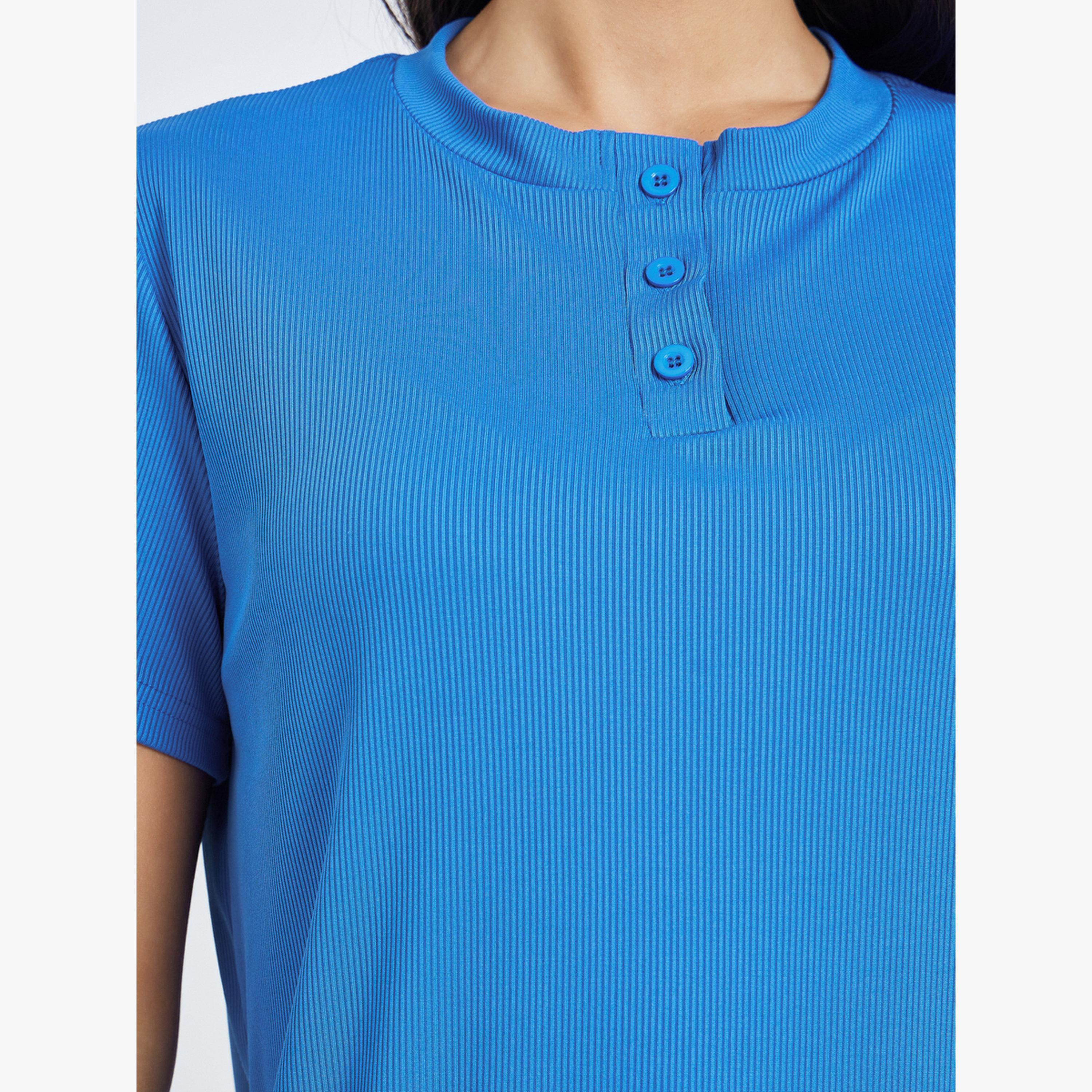 تيشيرت مضلع بأزرار أمامية-women-clothing-tshirts-image-4