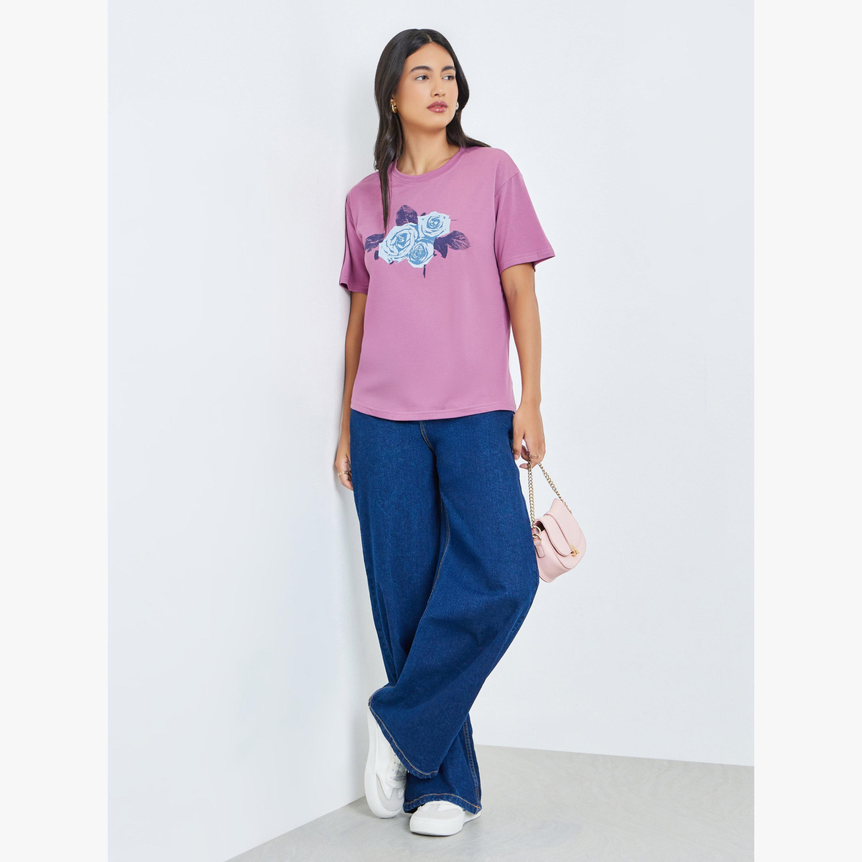 تيشيرت بطبعة زهور وقصة عادية-women-clothing-tshirts-image-2