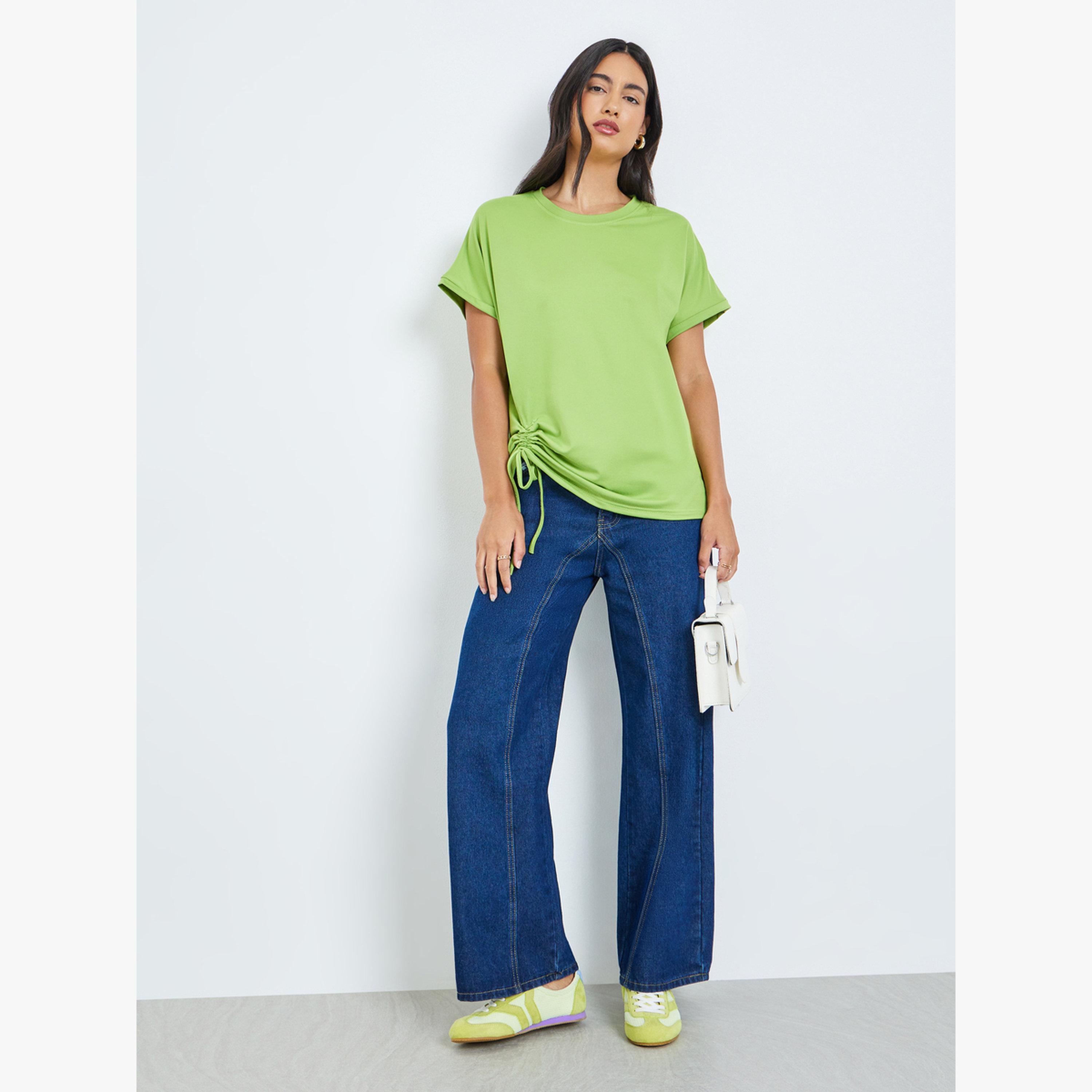 تيشيرت بياقة دائرية بتفاصيل مزمومة-women-clothing-tshirts-image-2