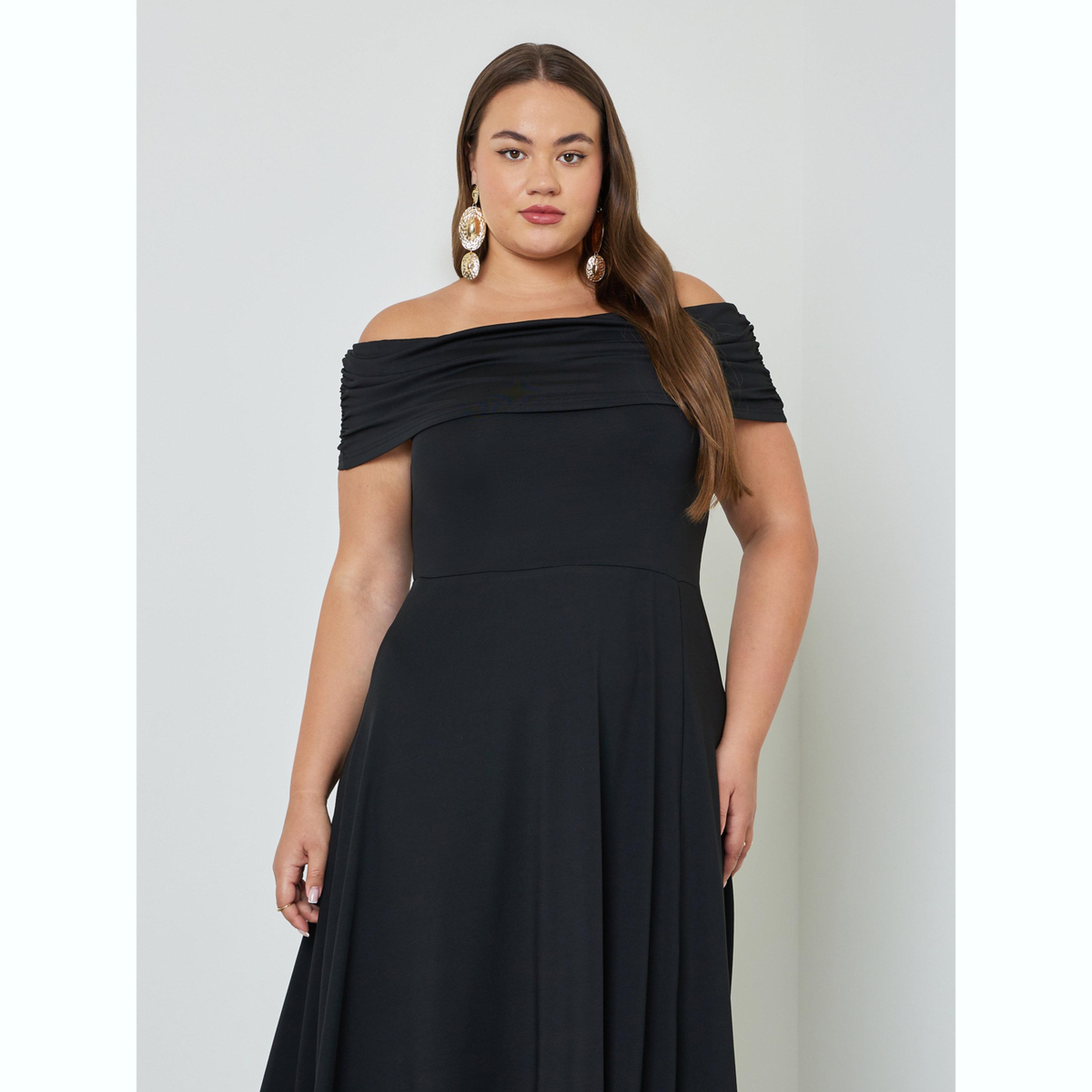 فستان طويل بحافة واسعة وأكتاف مكشوفة بمقاس كبير-women-clothing-dresses-image-2