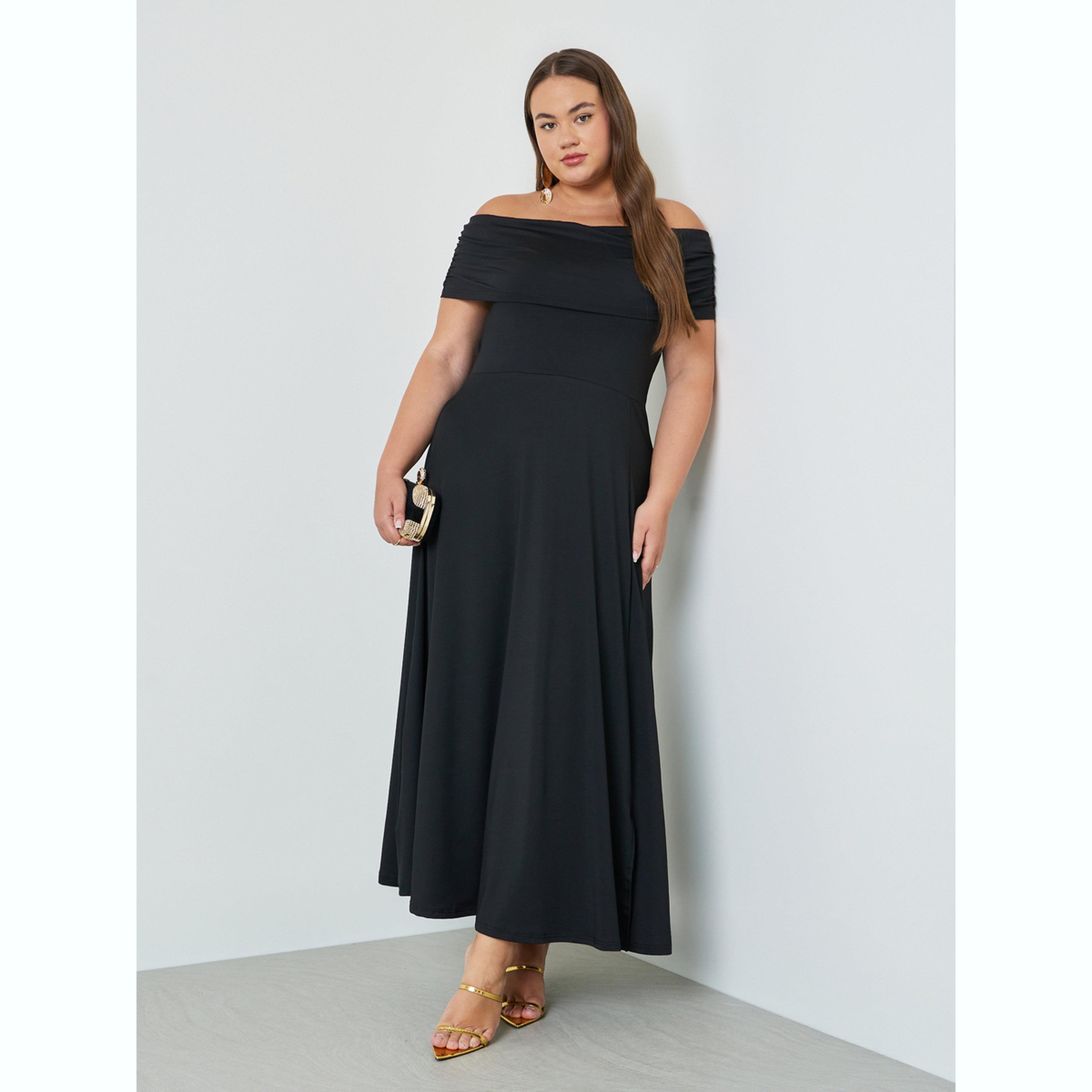 فستان طويل بحافة واسعة وأكتاف مكشوفة بمقاس كبير-women-clothing-dresses-image-3