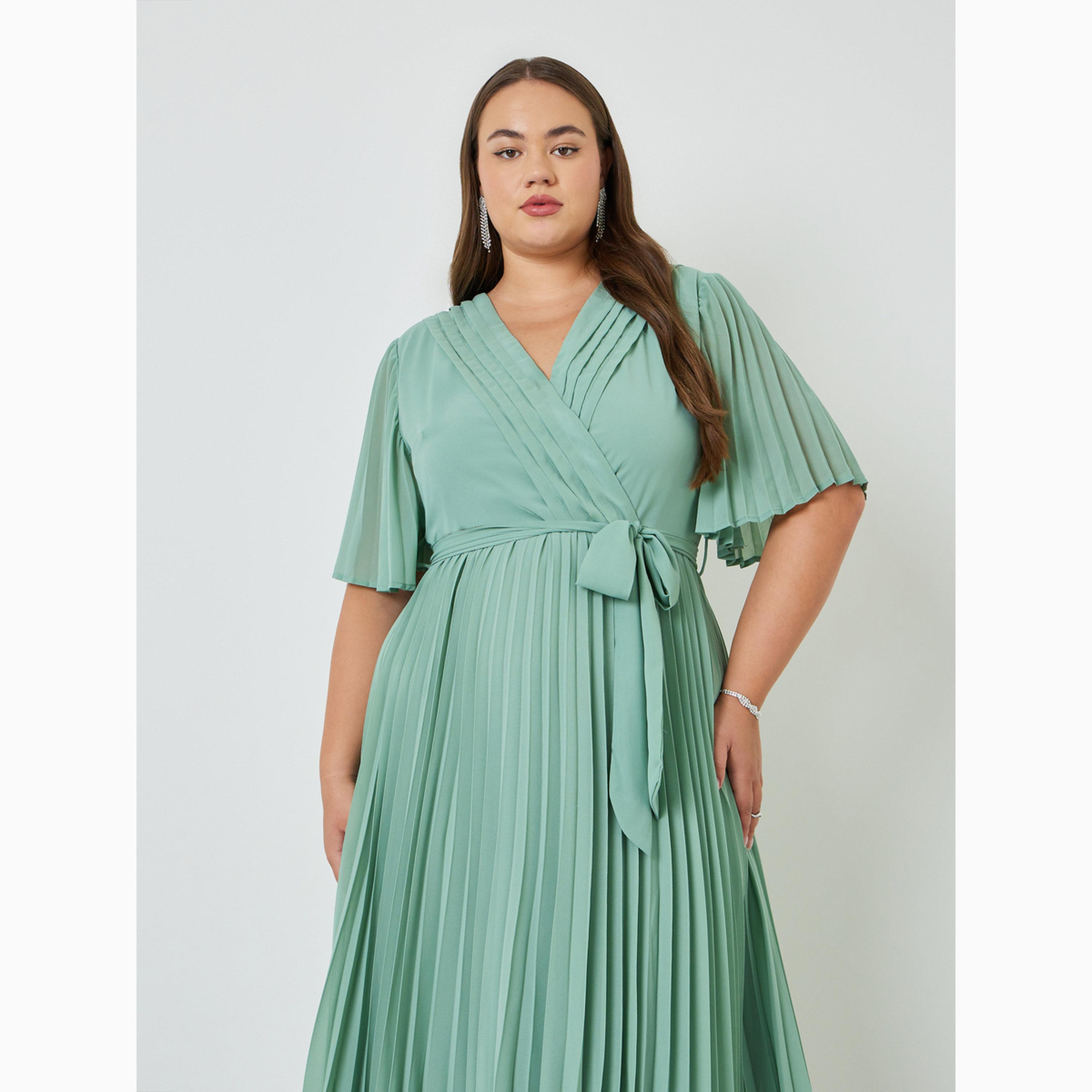 Styli Plus Size Asymmetric Hem Pleated Midi Dress-women-clothing-dresses-image-2