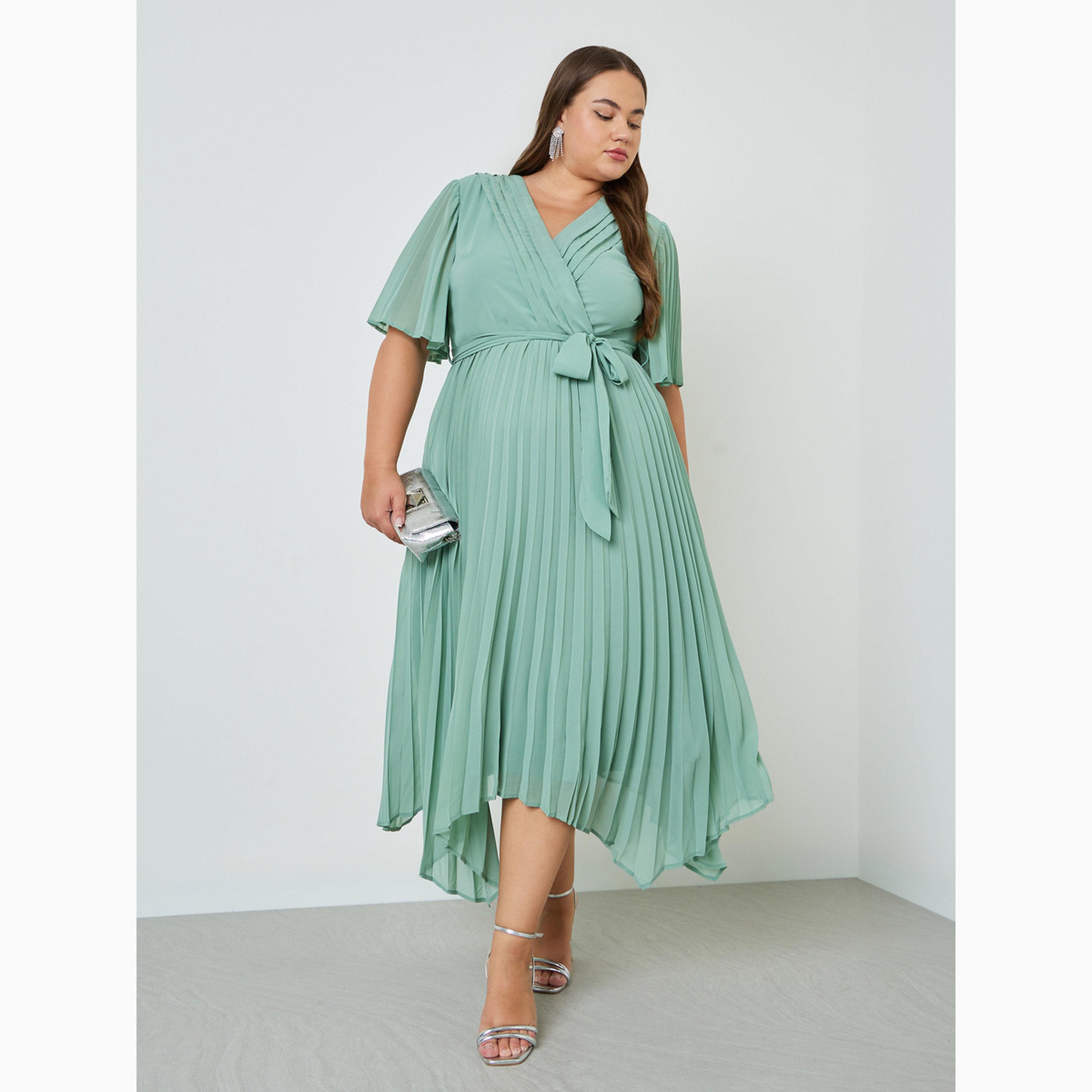 Styli Plus Size Asymmetric Hem Pleated Midi Dress-women-clothing-dresses-image-3