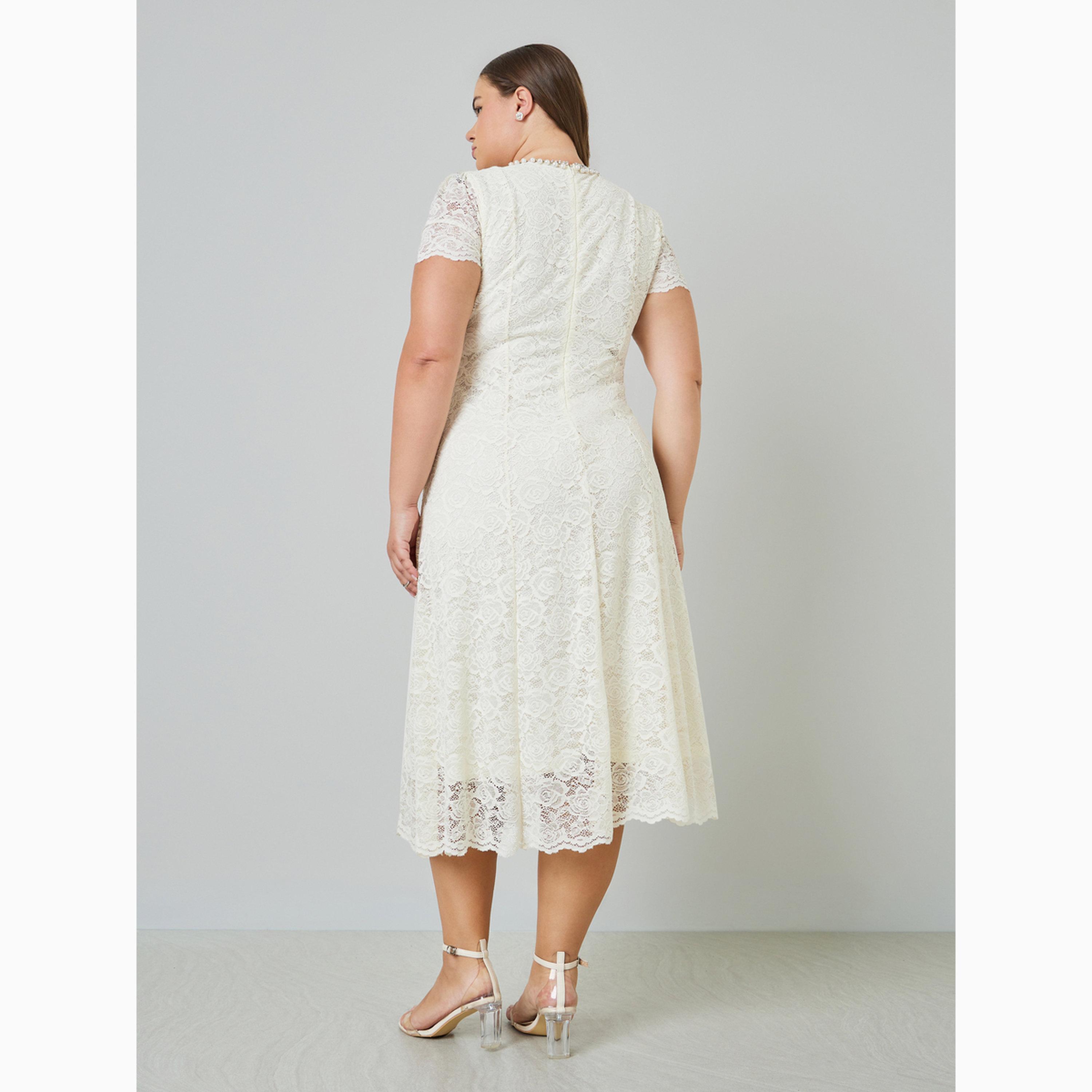 Styli Plus Size Lace Overlay A-Line Midi Dress-women-clothing-dresses-image-4