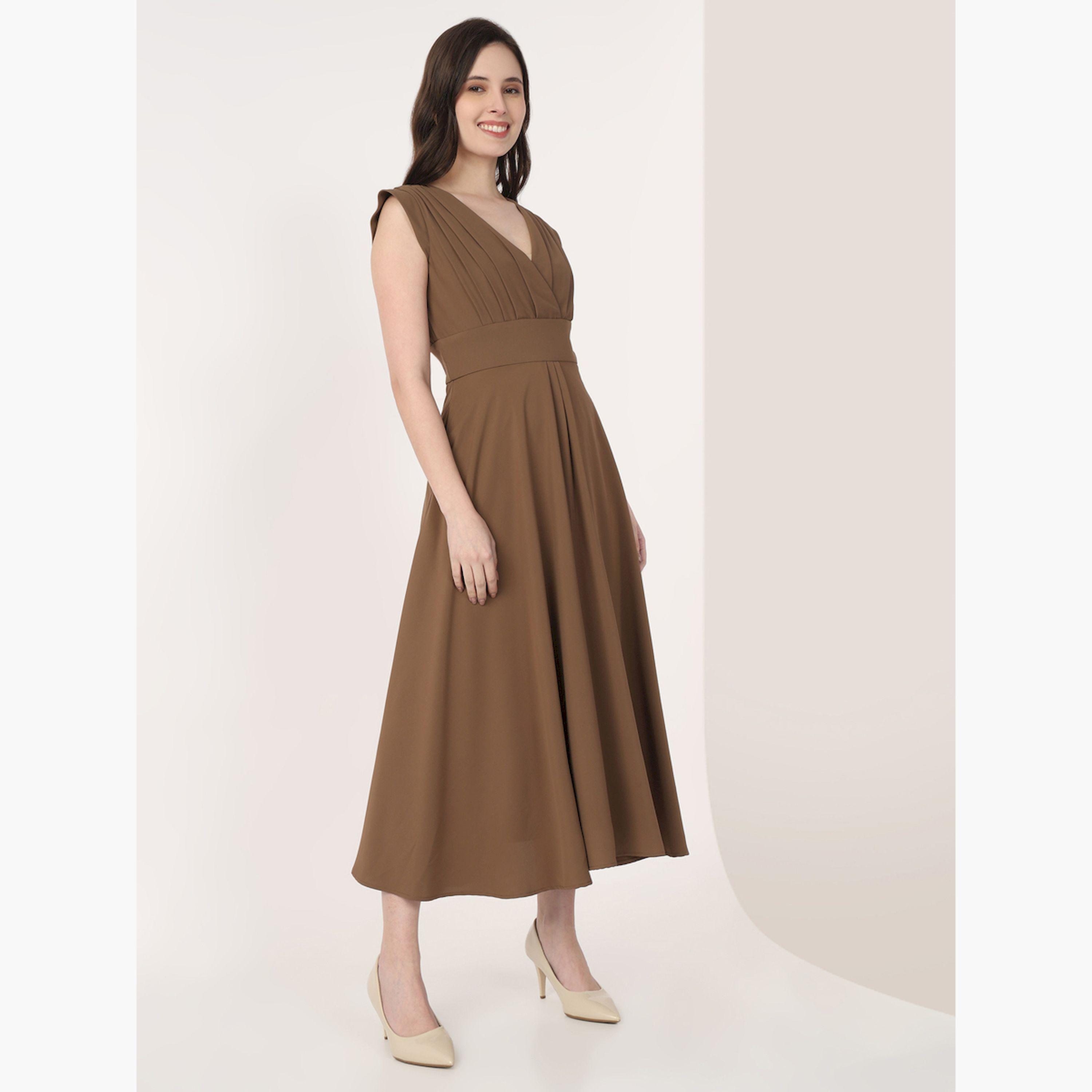 فستان ميدي بني بكسرات بلا أكمام وقصة ملفوفة-women-clothing-dresses-image-3