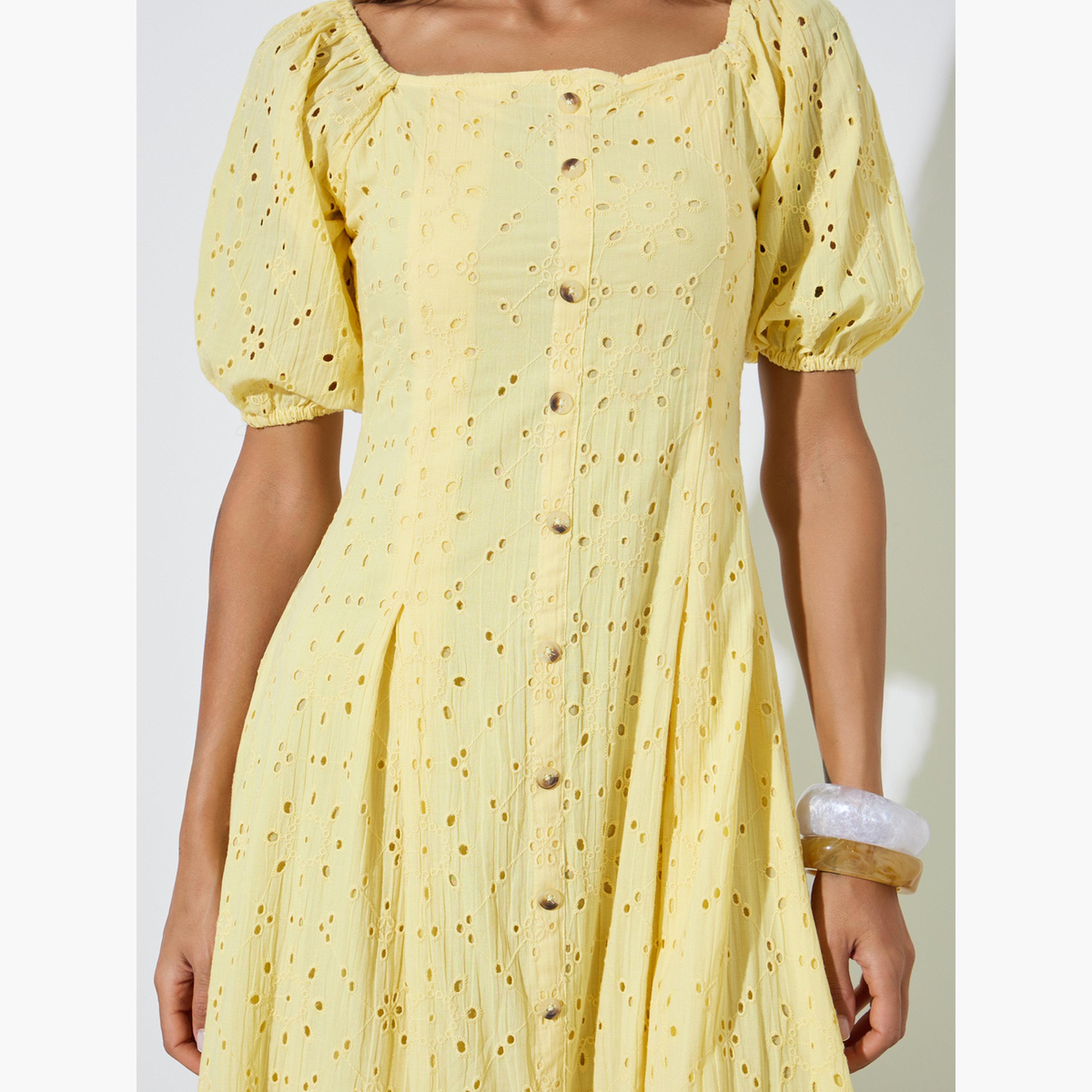 فستان ميدي مُطرّز بحافة واسعة وياقة مربعة-women-clothing-dresses-image-5