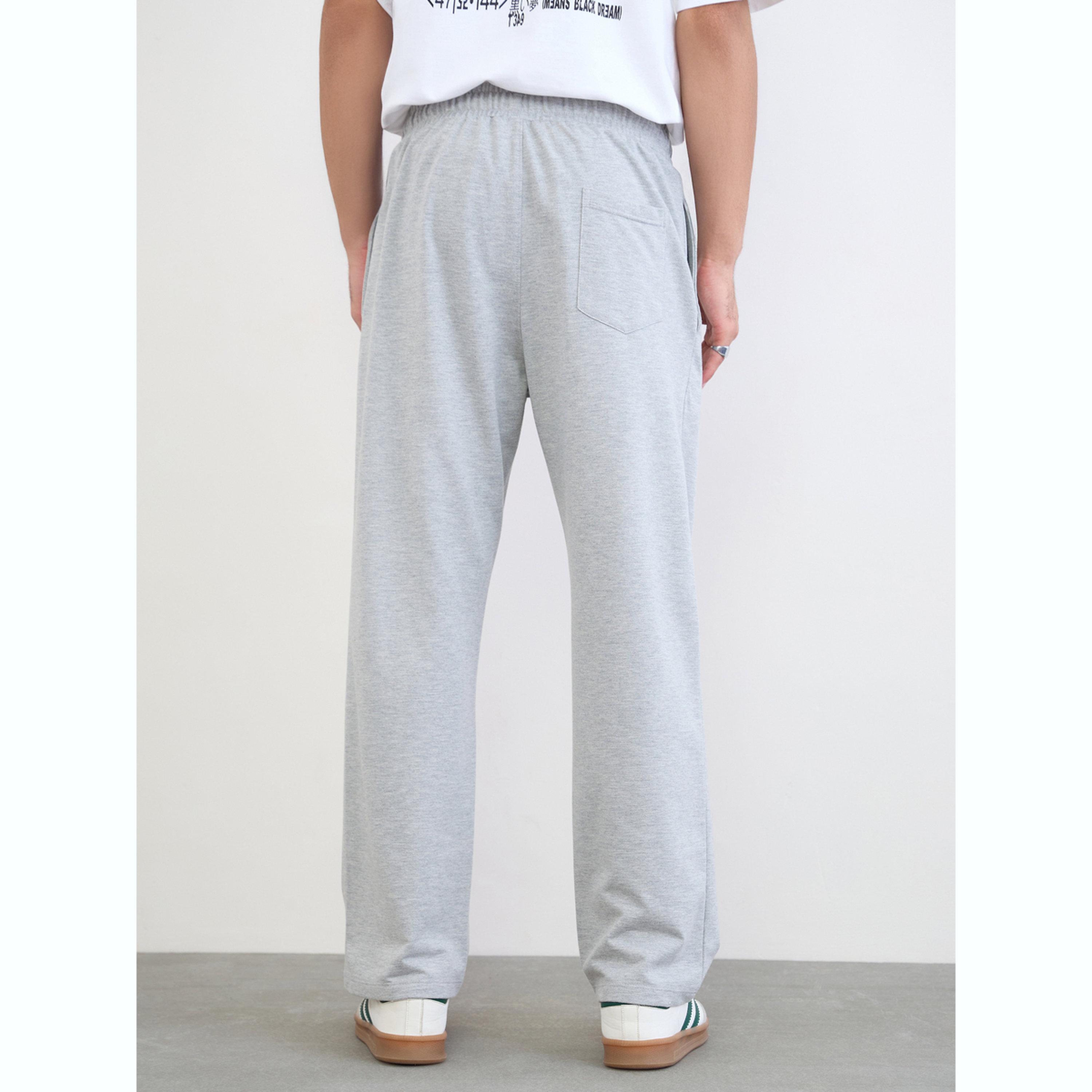 جوغر واسع بطبعات عالية الدقة مع جيب مرقع-men-clothing-bottoms-joggers-image-4