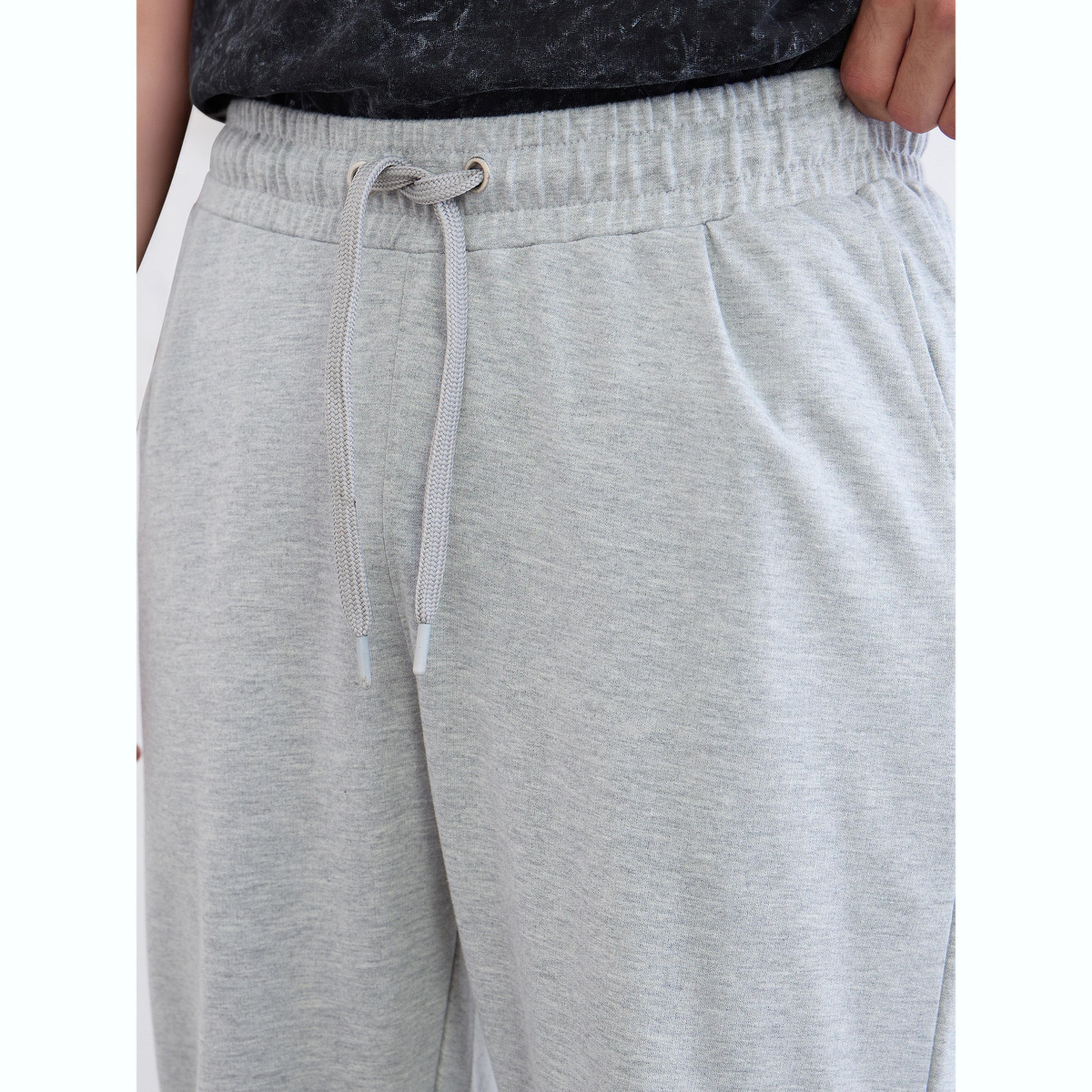 جوغر بأرجل بقصة مستقيمة بمزيج القطن وبرباط-men-clothing-bottoms-joggers-image-3