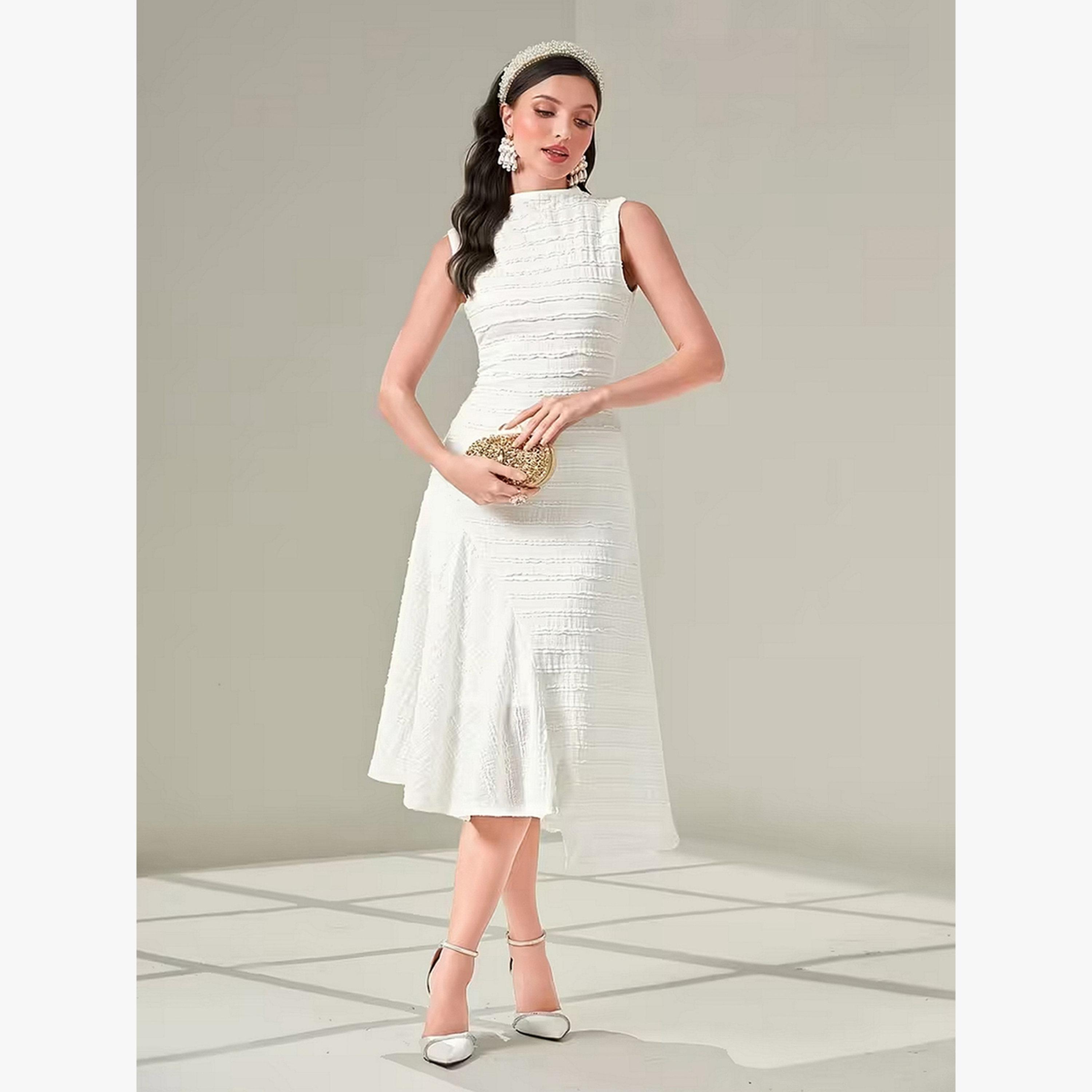 فستان ميدي سادة بنسيج بارز وبلا أكمام وحافة مكشكشة وياقة دائرية-women-clothing-dresses-image-2
