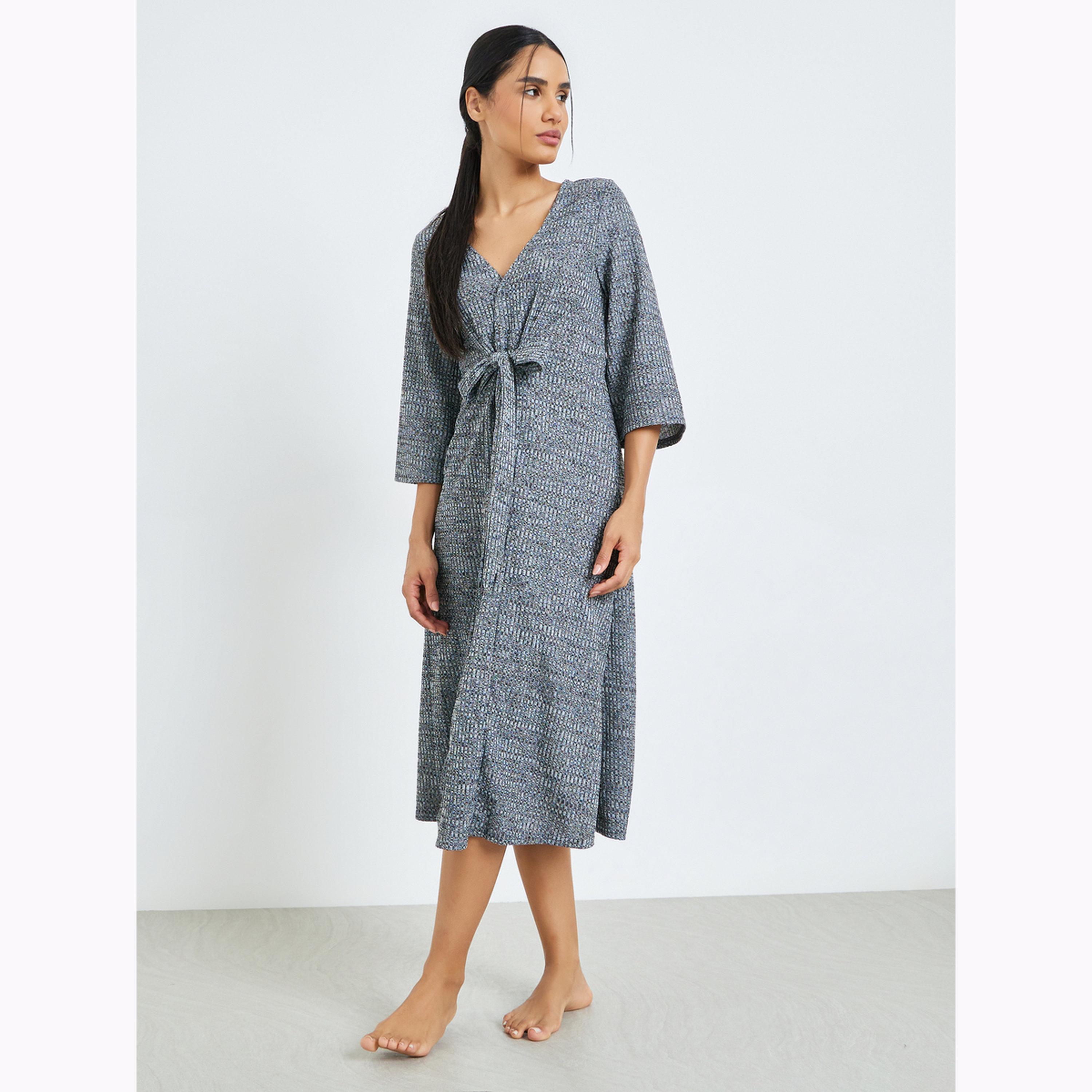 روب بأكمام واسعة وتفاصيل مضلعة بلون رمادي-women-clothing-nightwear-robes-image-2