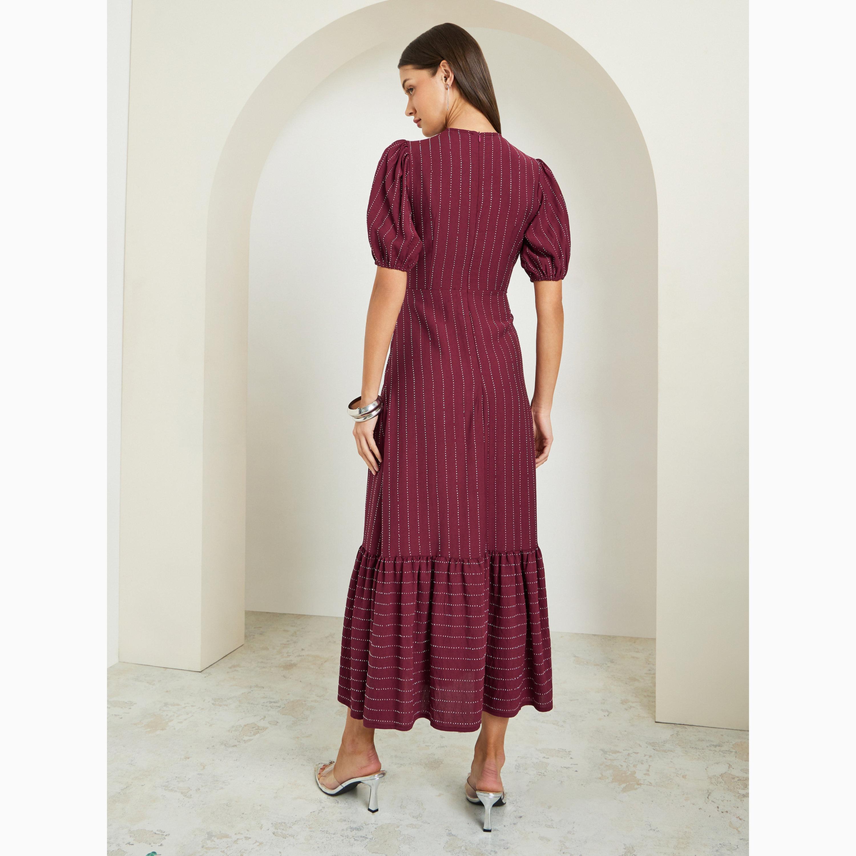 فستان طويل بأكمام منفوخة وتفاصيل مزينة-women-clothing-dresses-image-4