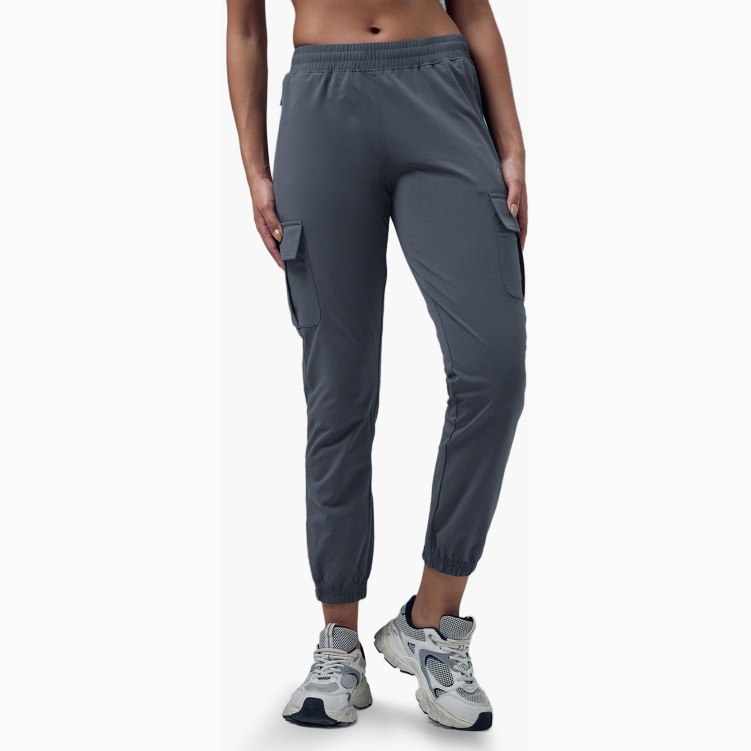 جوغر كارجو سادة بقصة ضيقة بتقنية تكنو جارد-women-clothing-sportswearandactivewear-bottoms-joggersandtrackpants-image-1