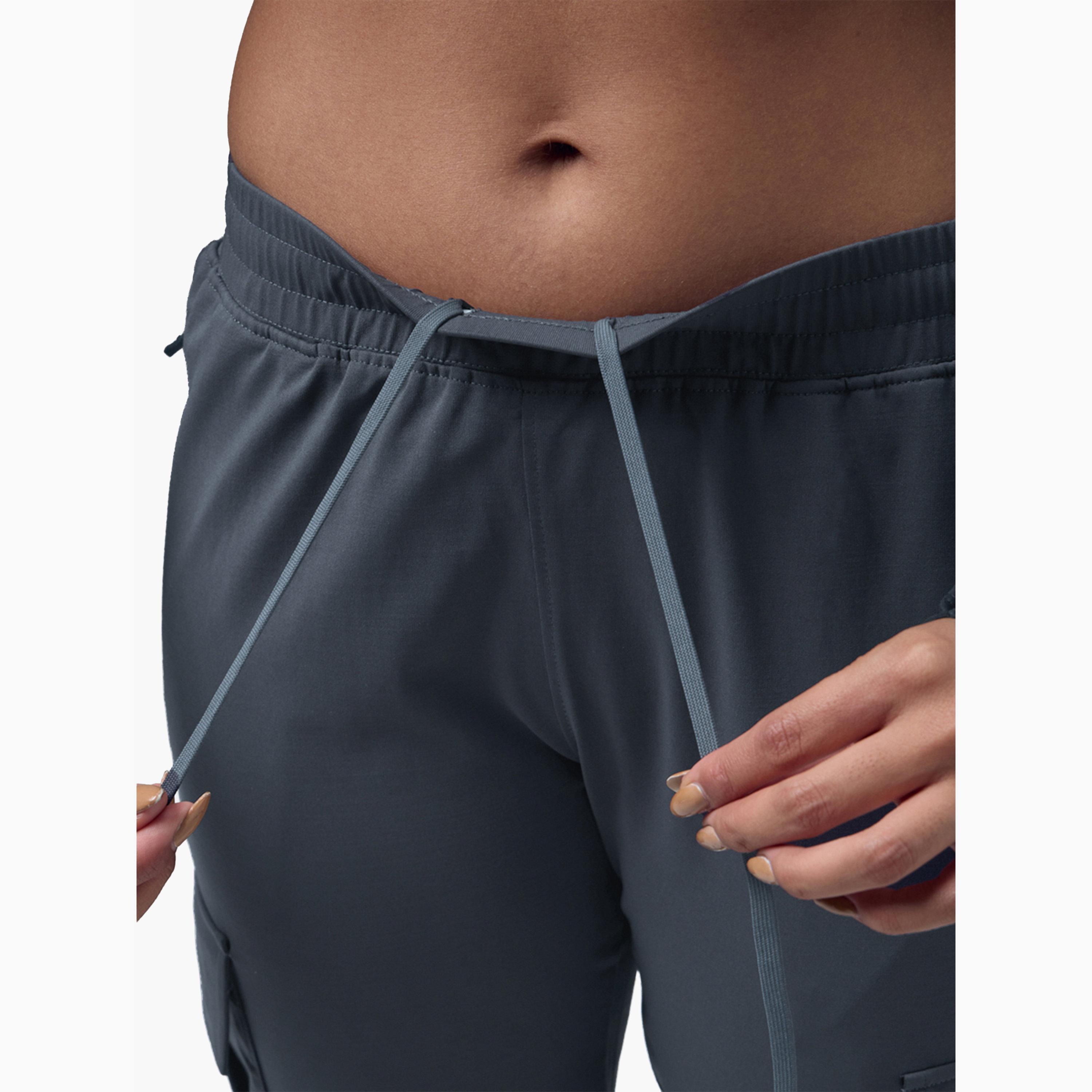 جوغر كارجو سادة بقصة ضيقة بتقنية تكنو جارد-women-clothing-sportswearandactivewear-bottoms-joggersandtrackpants-image-6