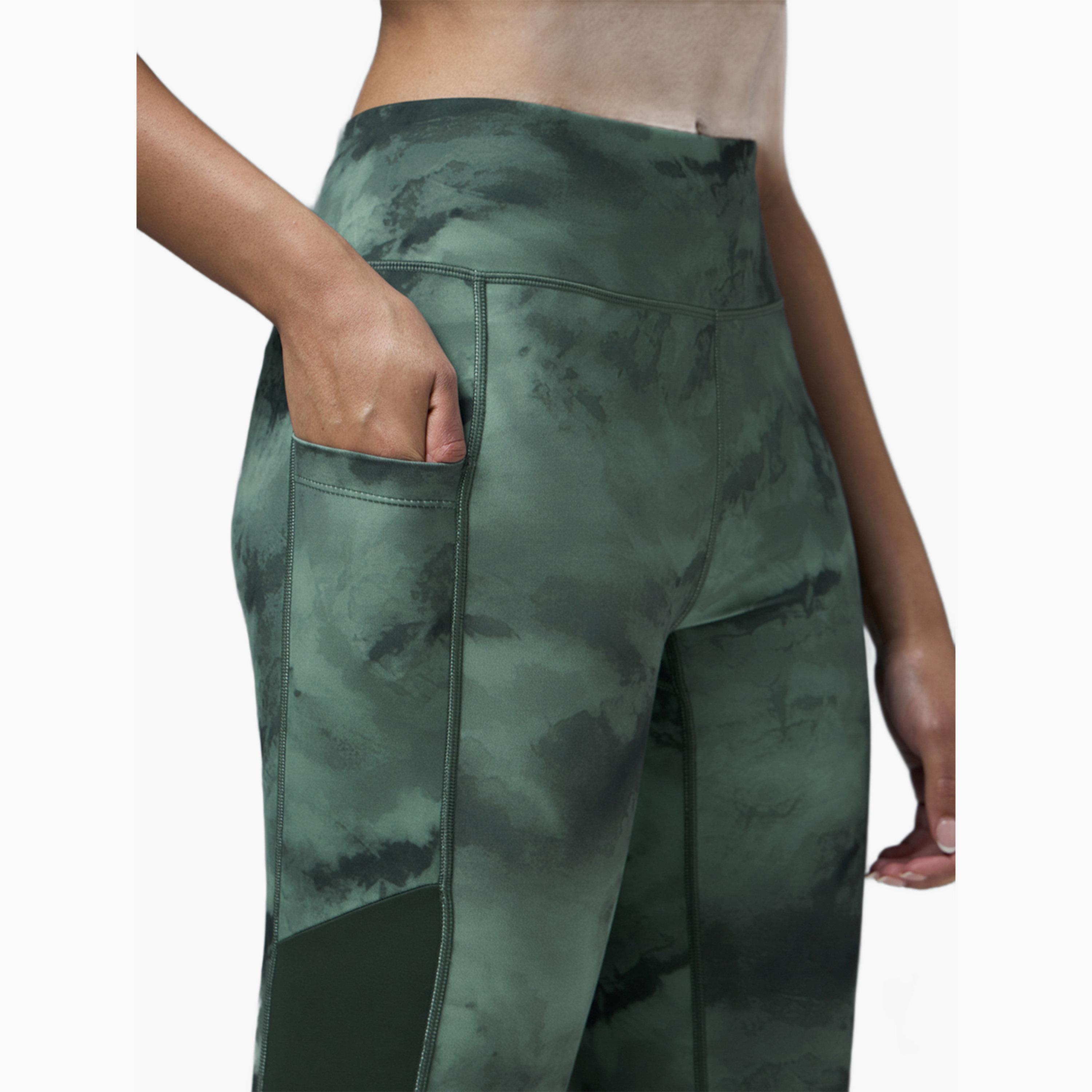 ليقنز بقصة ضيقة بطبعة بنمط تاي داي مع إيلاستو بلس-women-clothing-sportswearandactivewear-bottoms-leggings-image-3