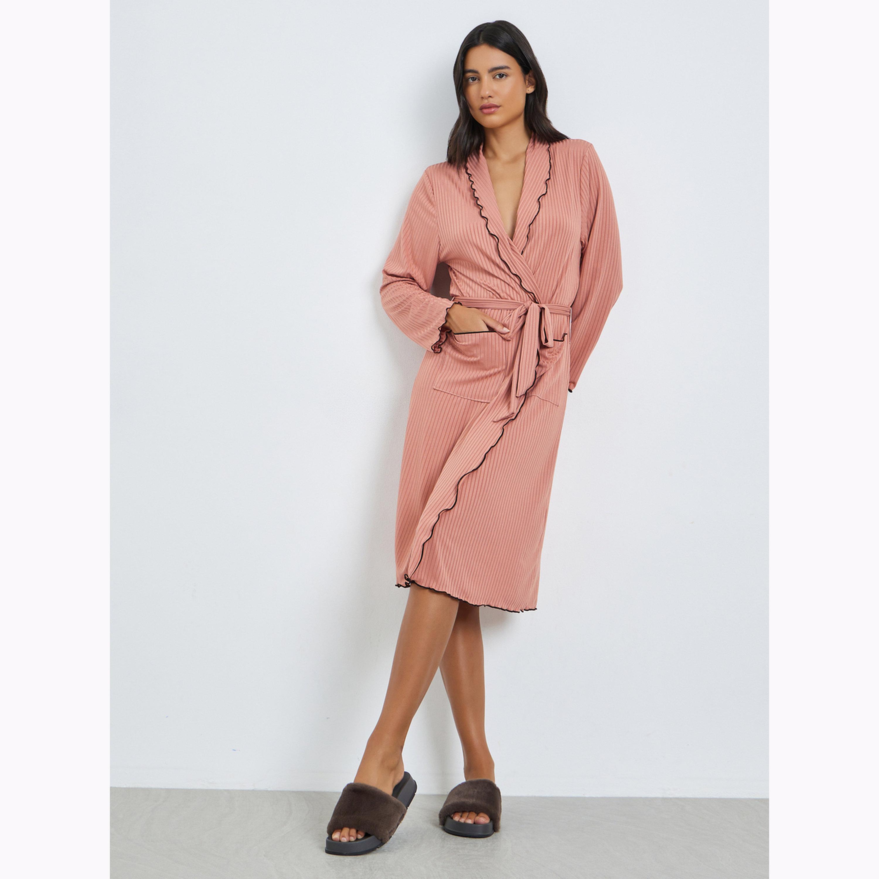 Styli Pink Rib Texture Contrast Lettuce Hem Dual Pocket Robe-women-clothing-nightwear-robes-image-2