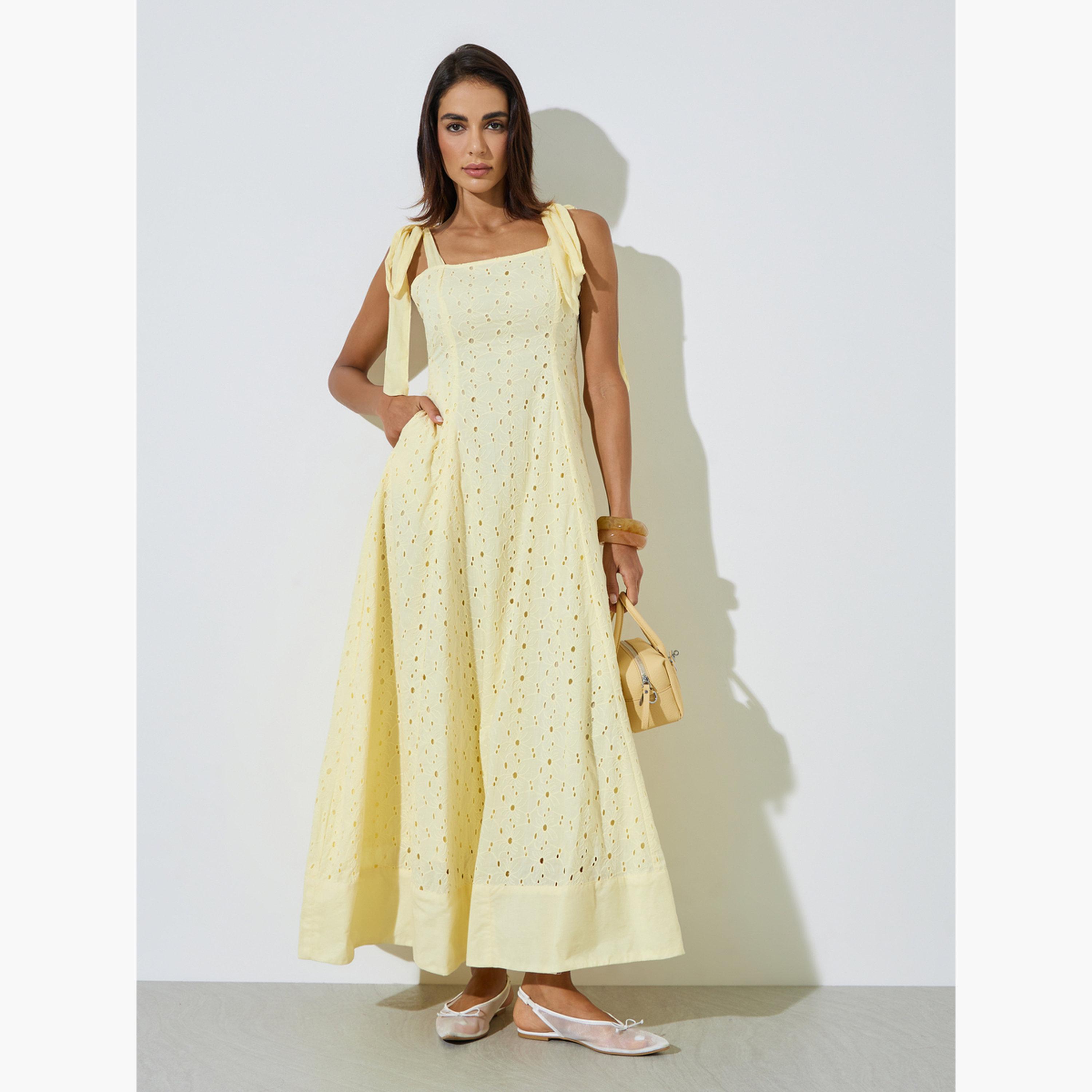 فستان طويل قطن بحافة واسعة وأربطة كتاف وتفاصيل شيلي-women-clothing-dresses-image-1