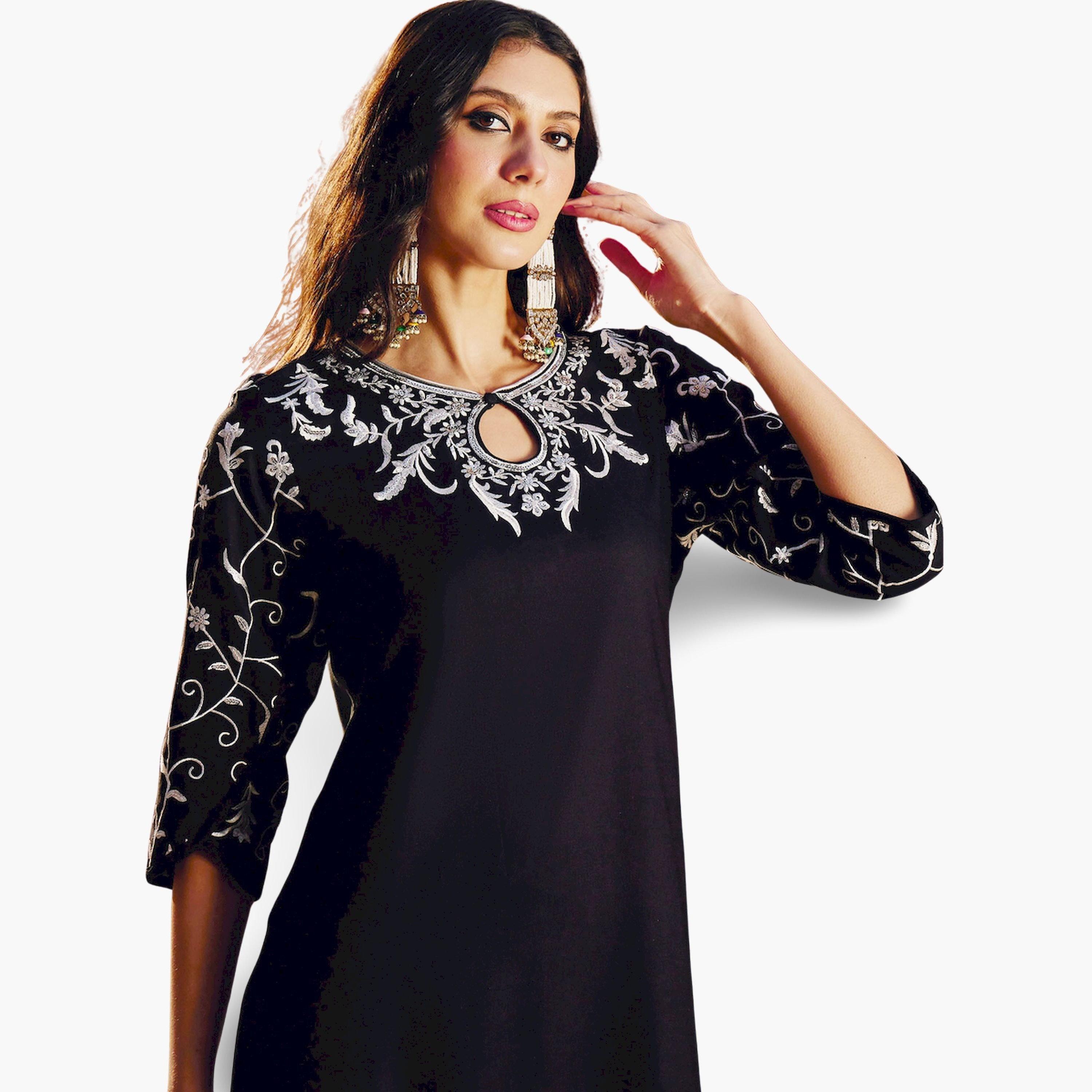Sassafras X Styli Black Embroidered A-Line Maxi Dress-women-clothing-ethnicwear-dresses-image-4
