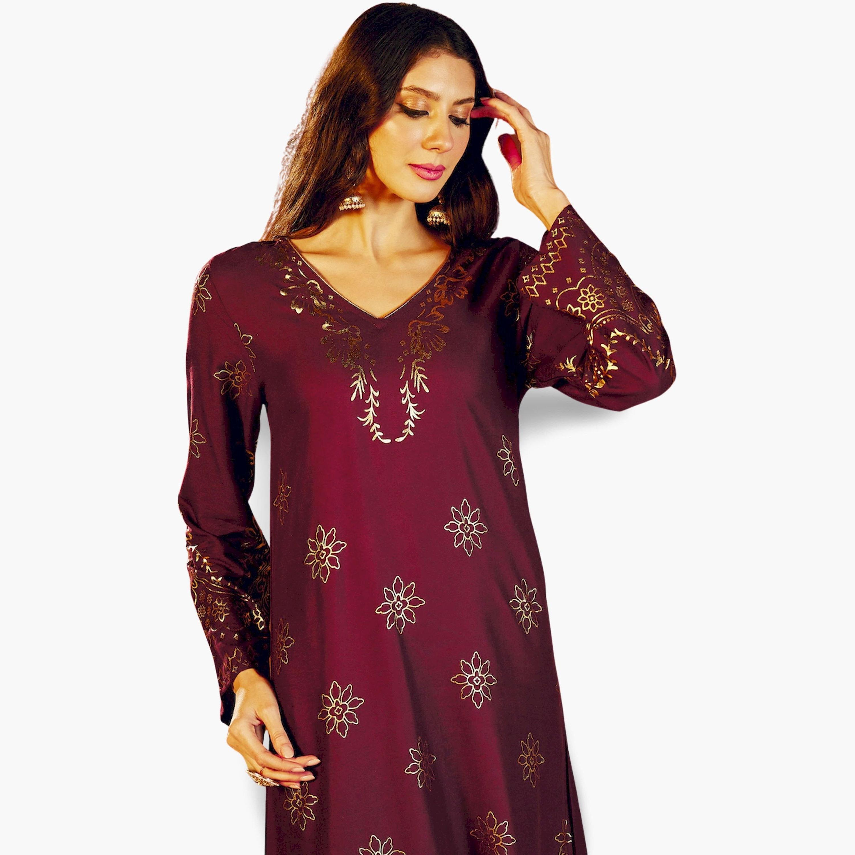 ساسافراس × ستايلي - جلابية تصميم A نقشة رقائق معدنية باللون البرغندي-women-arabicclothing-jalabiyas-image-3