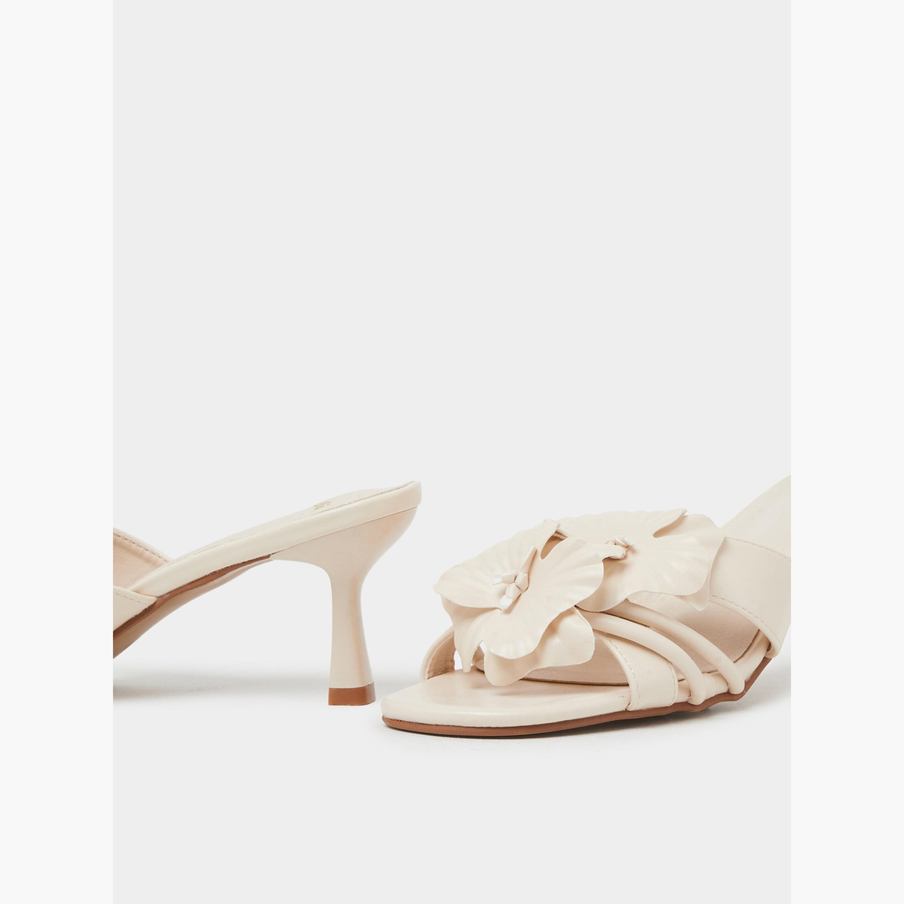 صندل بكعب ستيلتو وتفاصيل زهور-women-shoes-sandals-heeled-image-4