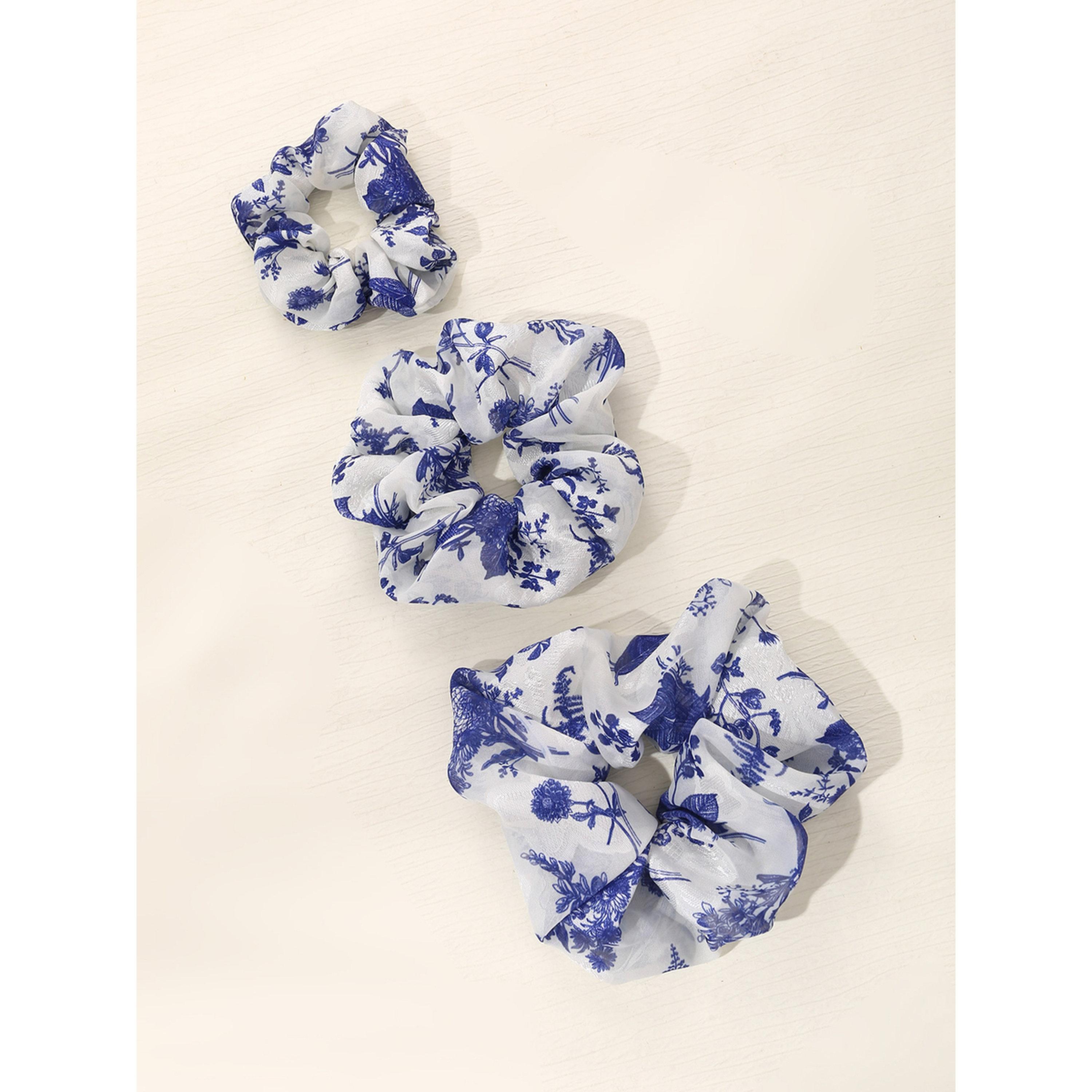 طقم ربطات شعر بالزهور - 3 قطع-women-hairaccessories-scrunchies-image-2