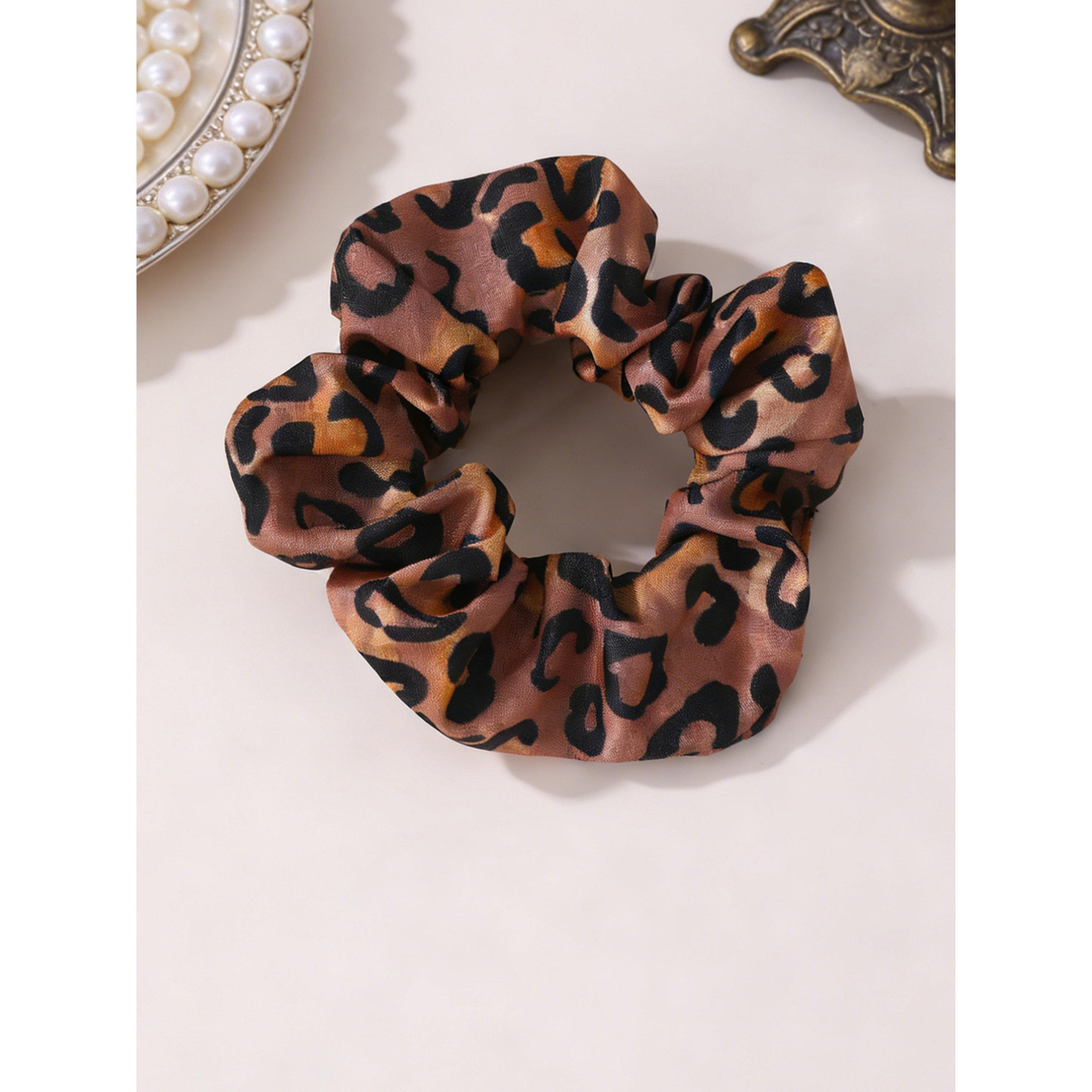 ربطة شعر بنقشة نمر-women-hairaccessories-scrunchies-image-2