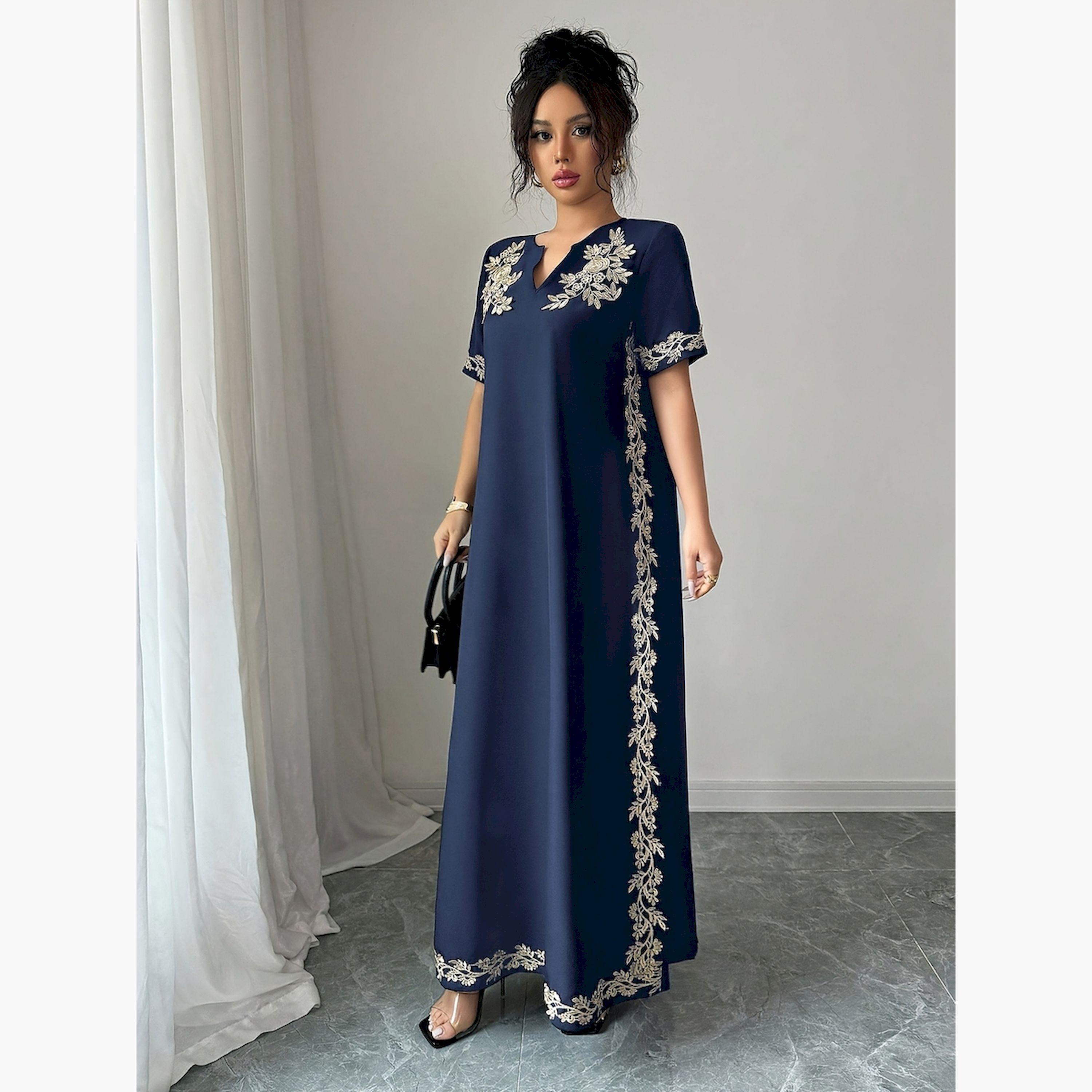 جلابية مطرزة بالأزهار-women-arabicclothing-jalabiyas-image-2