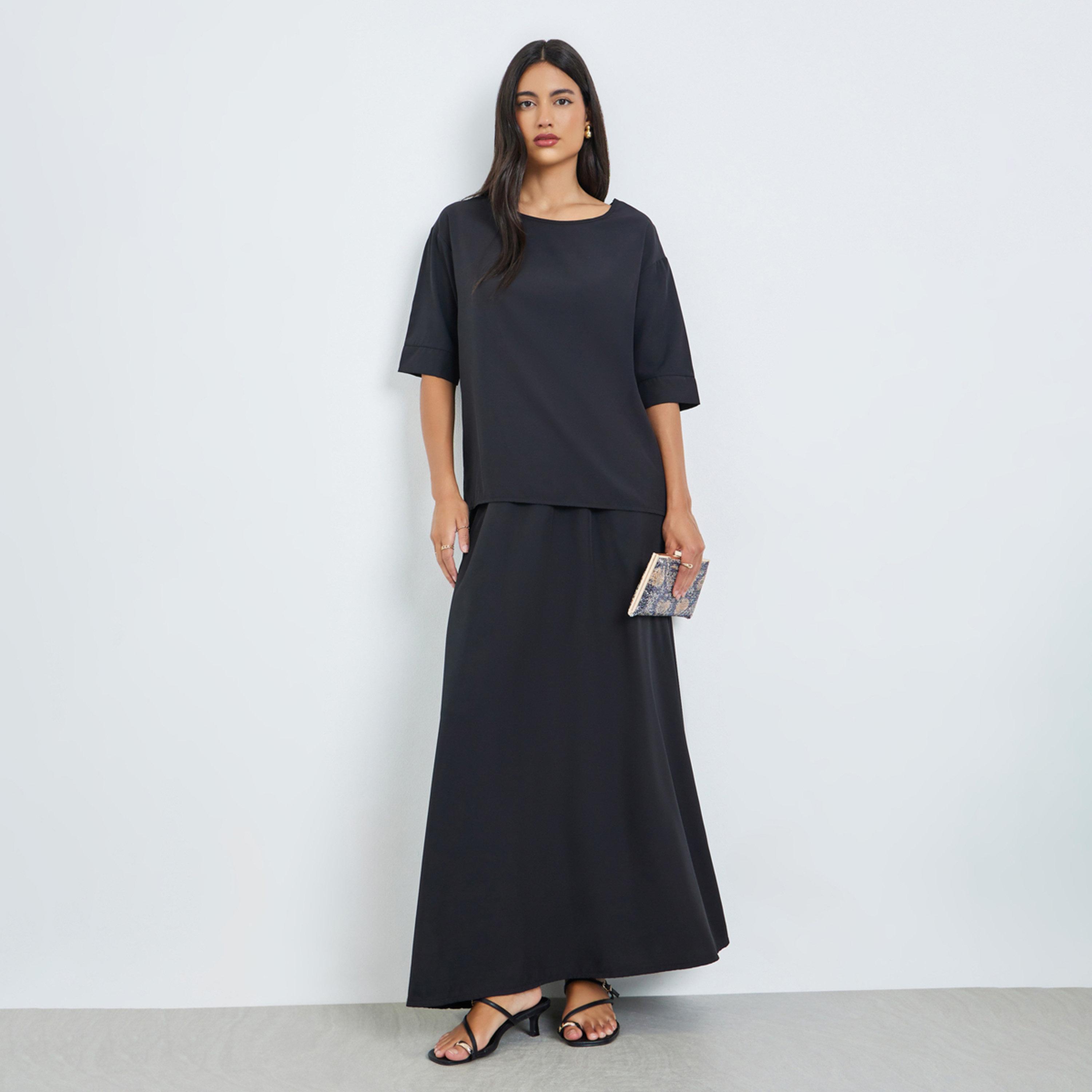 طقم منسق من تنورة طويلة وبلوزة سادة أسود-women-clothing-coordsets-image-1